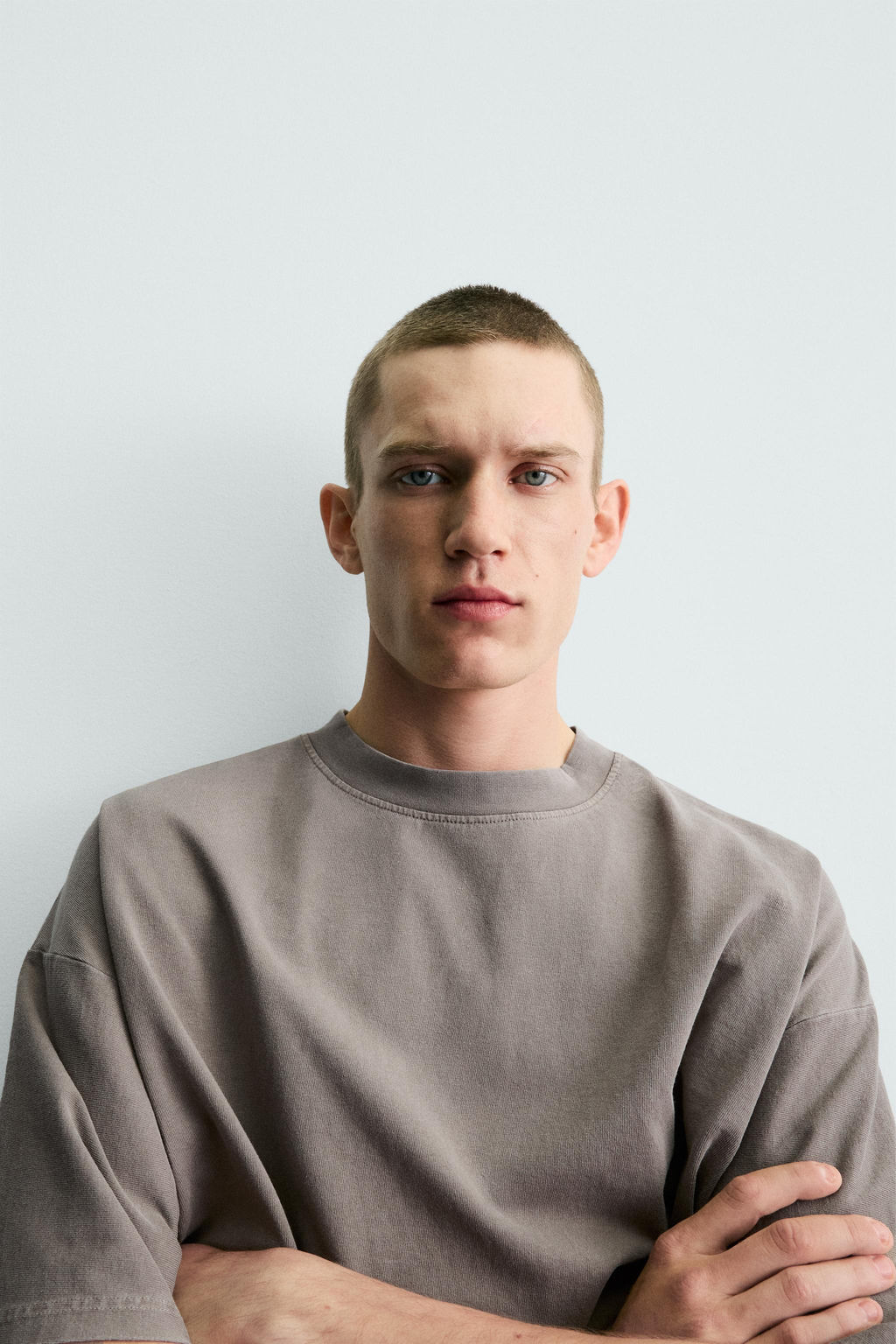 CAMISETA B?SICA LAVADA / Gris - Zara фото 5