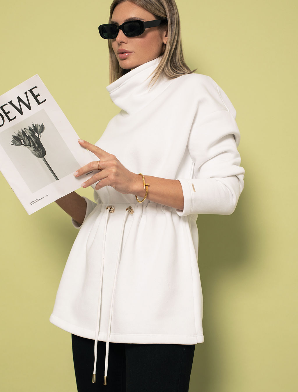 D49.966 Джемпер женский молочный