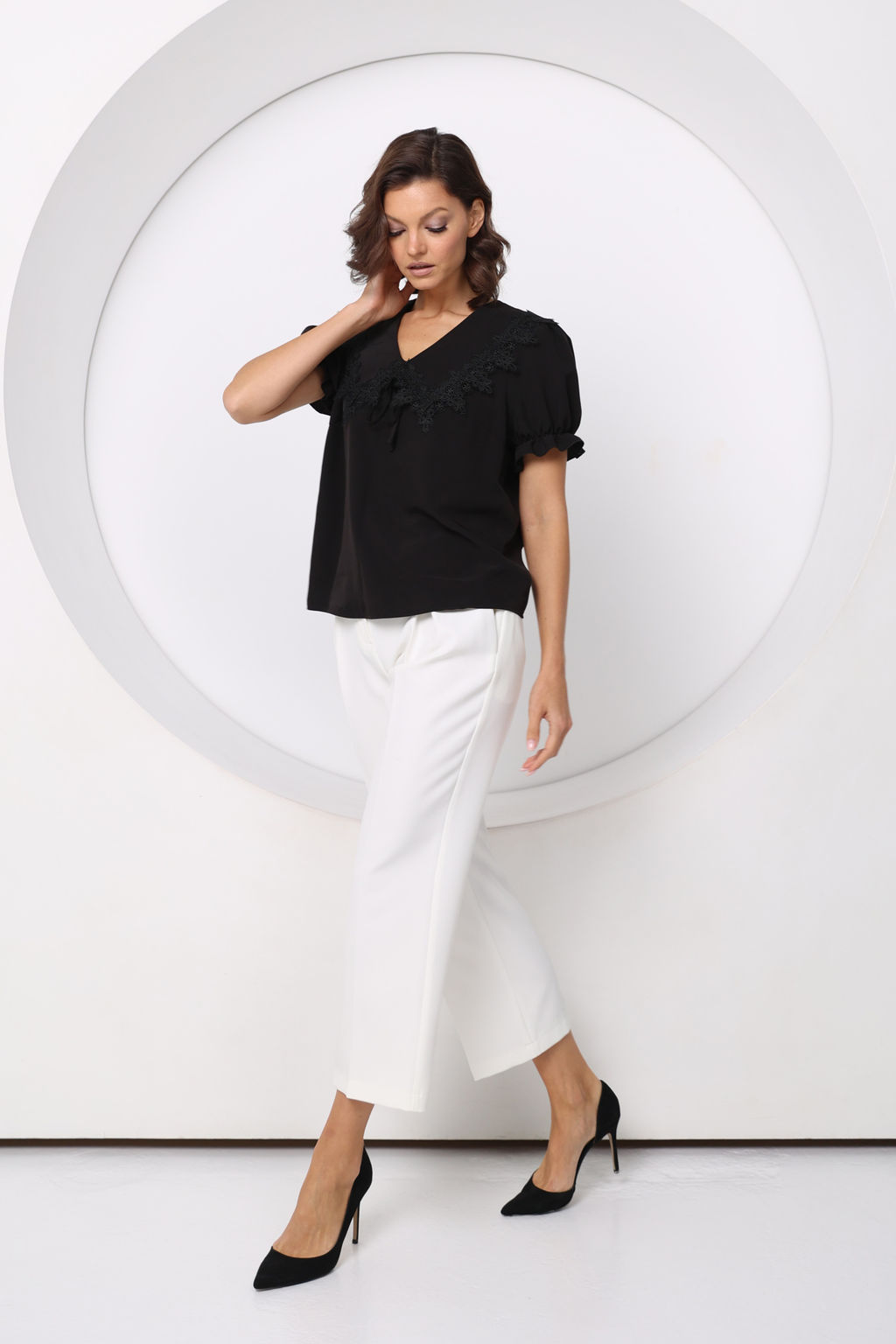 Блузка с отложным воротом и бантом - Looklikecat фото 4