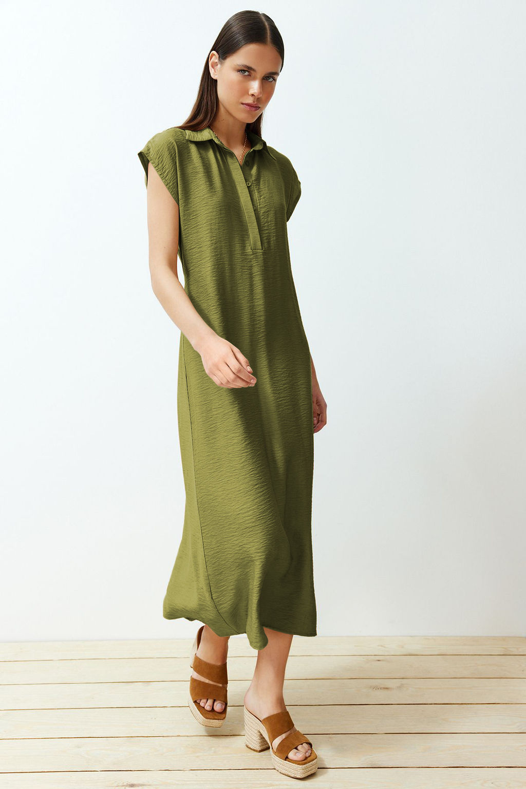 TRENDYOLMILLA Siyah A Kesim Gomlek Yaka Aerobin Maxi Dokuma Elbise TWOSS24EL00621  фото 10