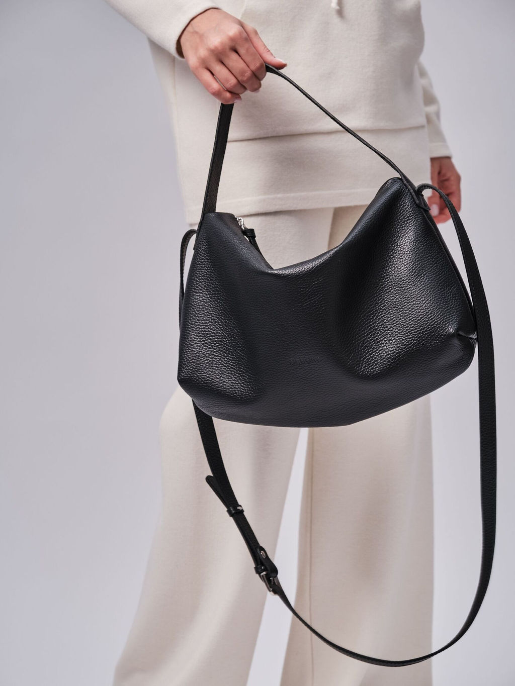 Сумка кожаная багет Deboro 30963 черная