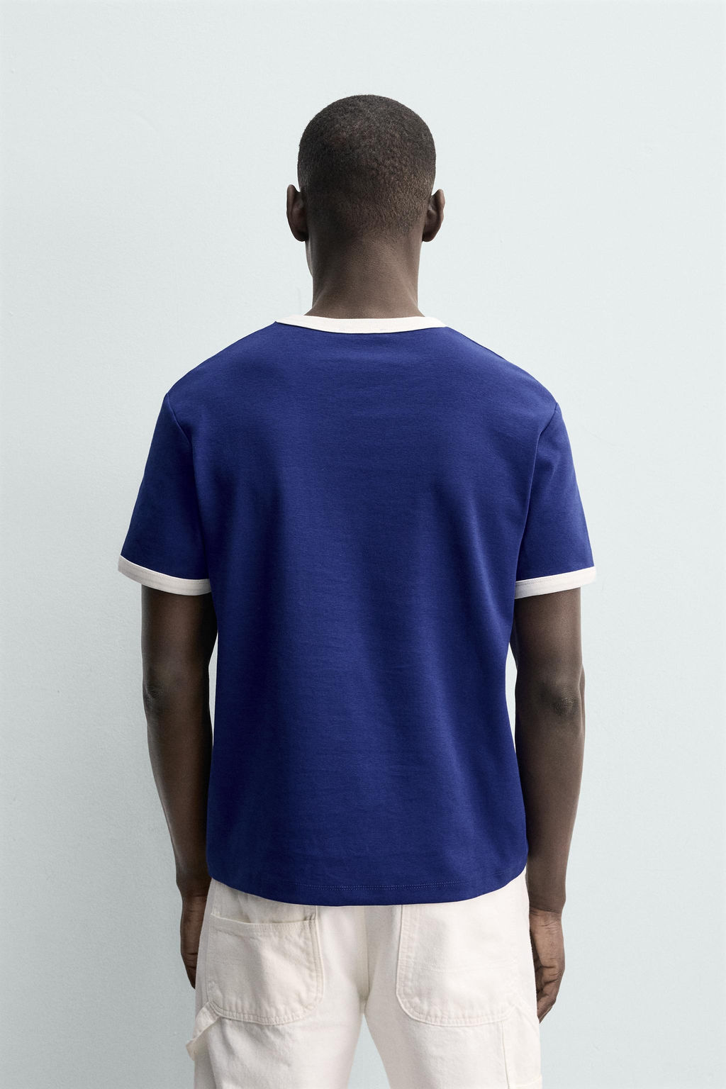 CAMISETA RIB CONTRASTE B?SICA / Azul / Blanco