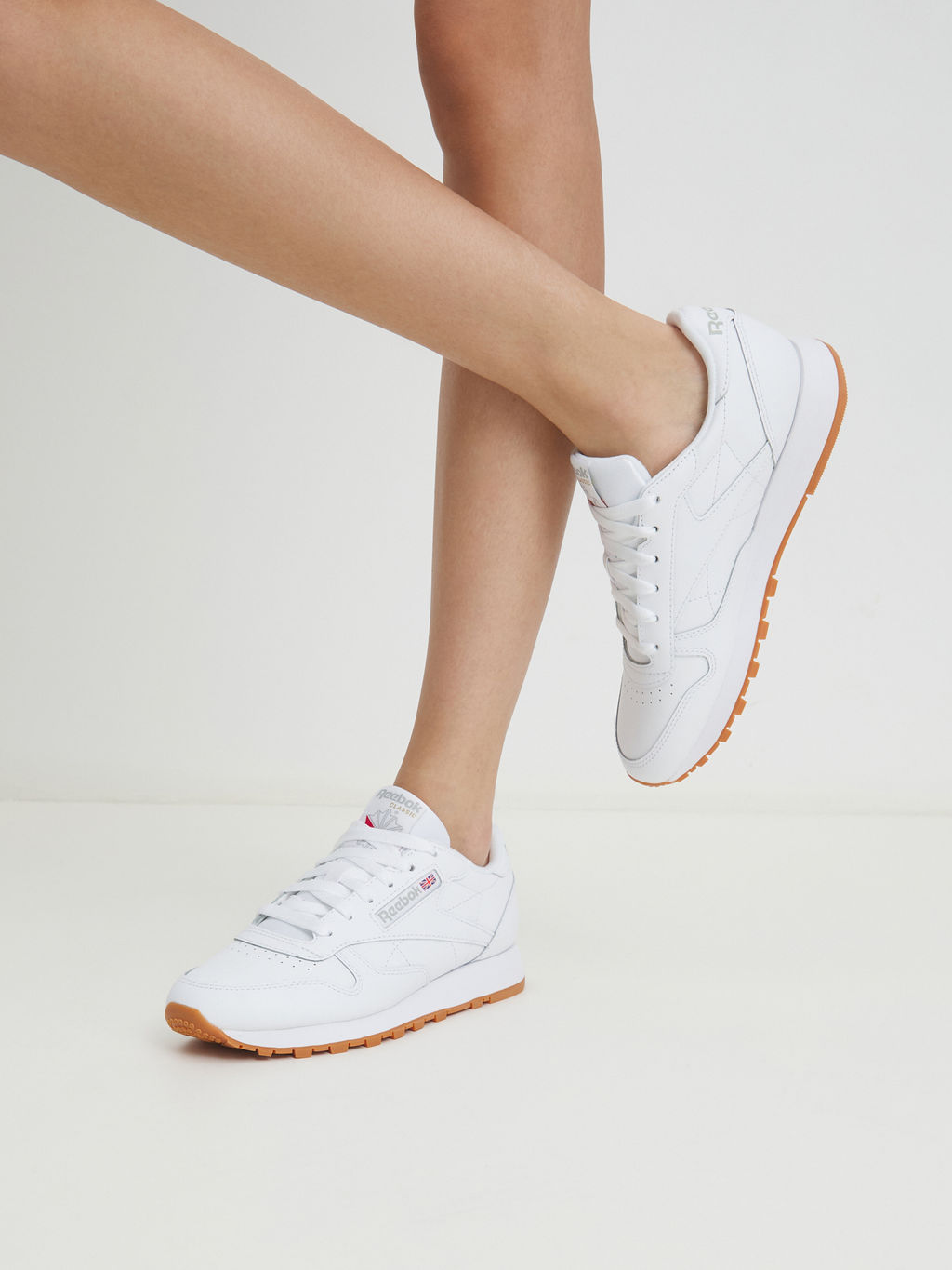 Женские кроссовки REEBOK CLASSIC LEATHER Артикул 2819456, белый