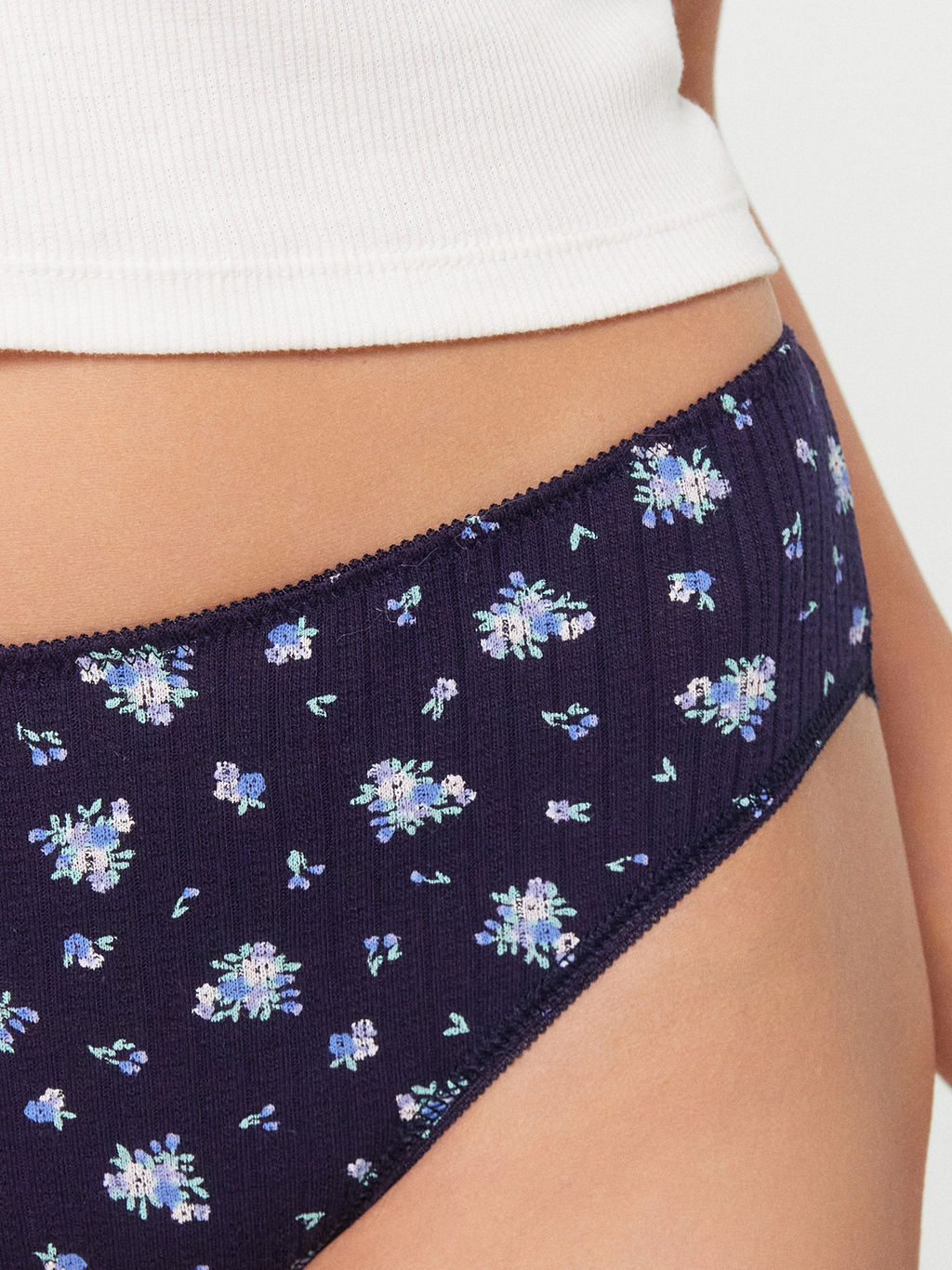 Цена за 2 штуки! Трусы слипы женские синие с цветочным принтом цветочки на т.синем 412550 - Mark formelle фото 6