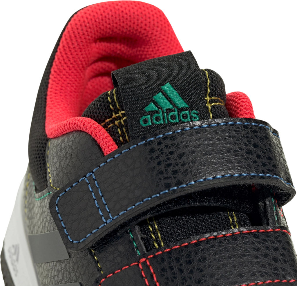 Кроссовки детские