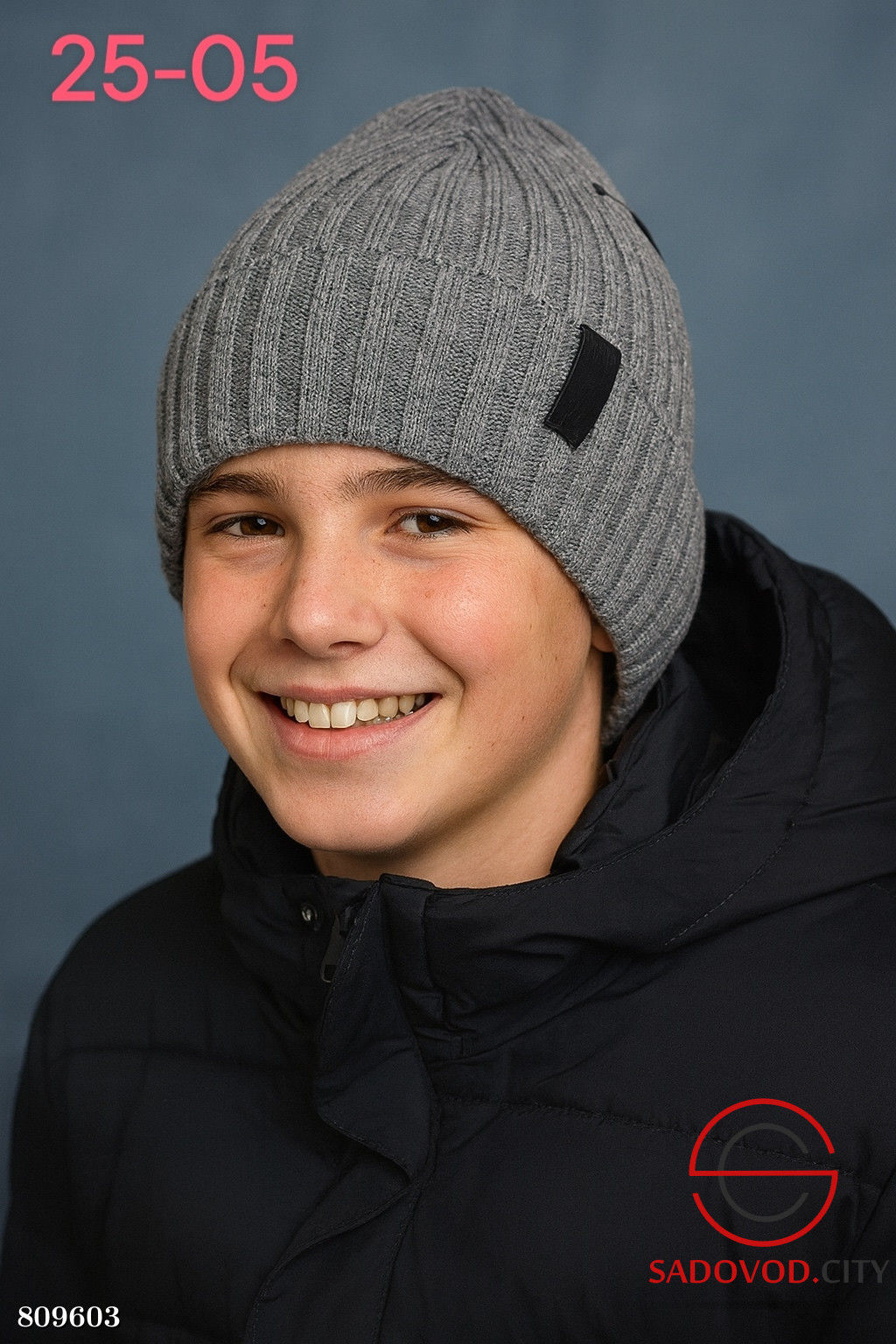 Шапки для зимы, внутри подкладка на флисе