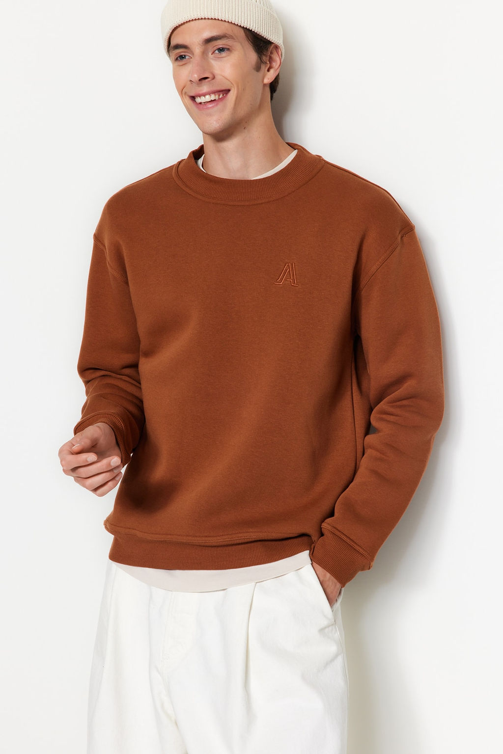 TRENDYOL MAN Antrasit Oversize/Genis Kesim Yar?m Bal?kc? Yaka Harf Nak?sl? Sweatshirt Ici Polarl? TMNAW24SW00046 - Trendyolmilla фото 9