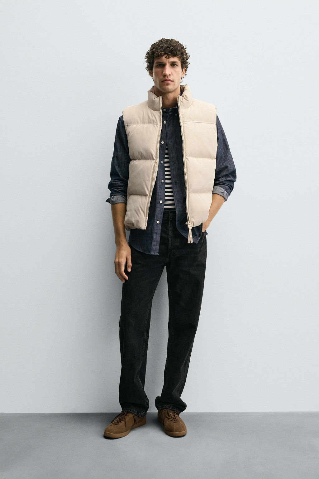 REGULAR FIT PADDED GILET