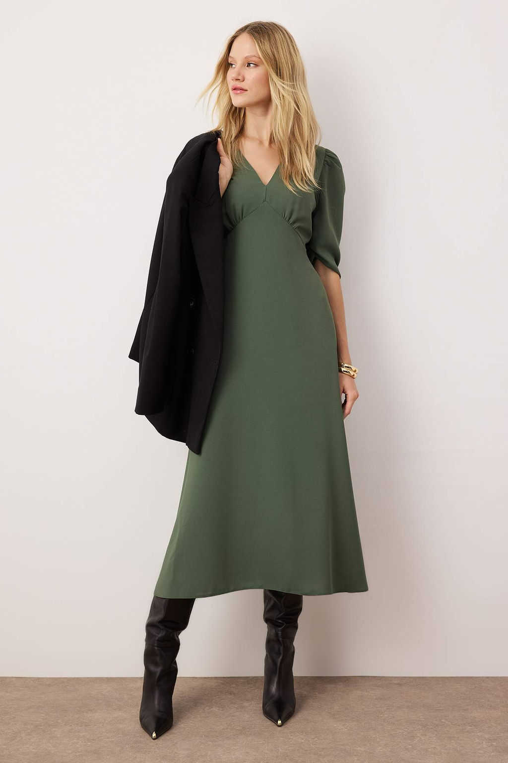 Haki A Kesim Kollar? Buzgu Detayl? Midi Dokuma Elbise TWOAW26EL00266