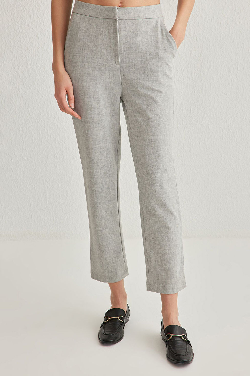 Gri Yuksel Bel Beli Lastikli Cigarette Dar Paca Dokuma Pantolon TWOSS25PL00011