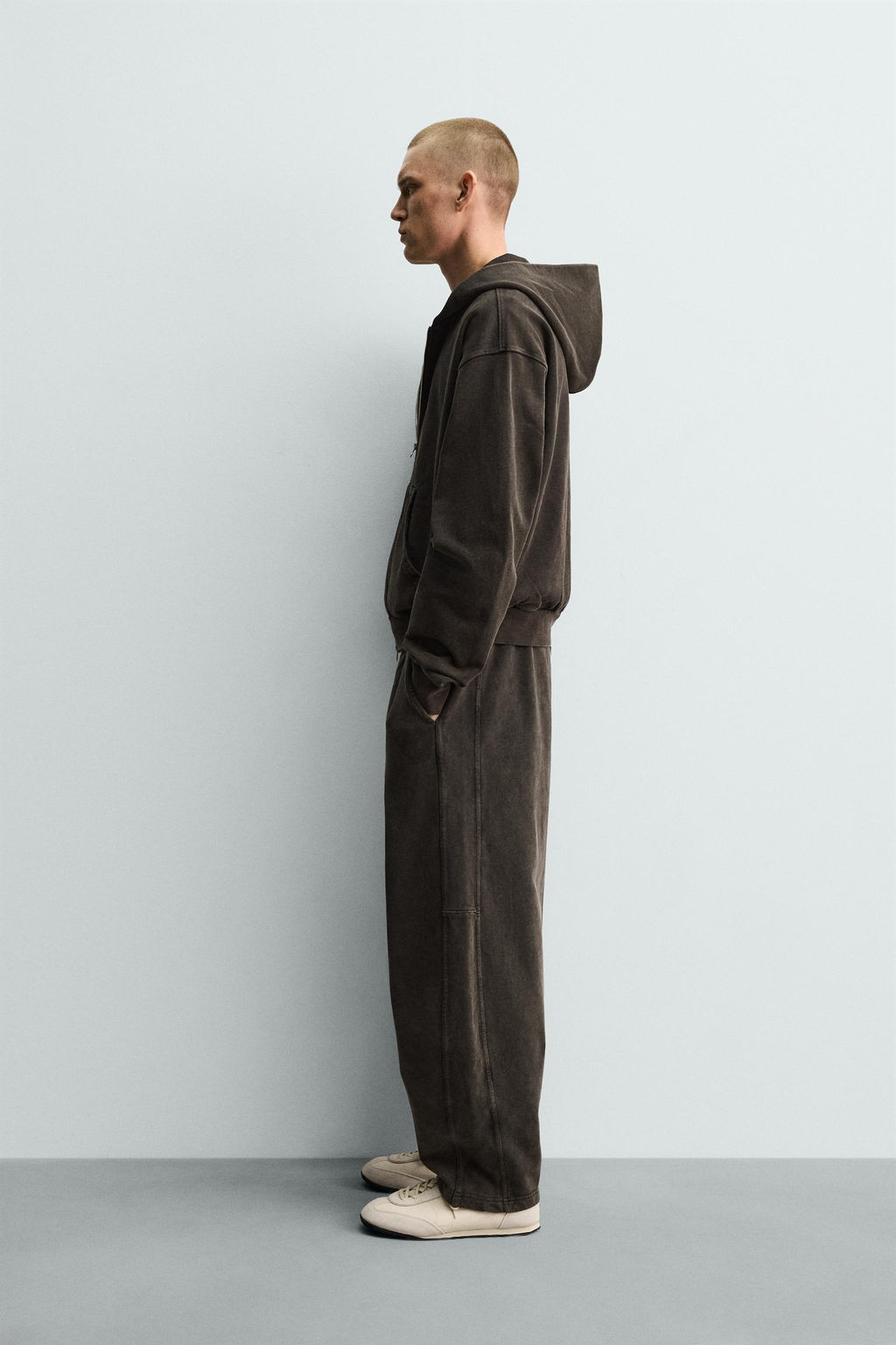 SUDADERA LAVADA CREMALLERA CAPUCHA / Marr?n oscuro - Zara фото 12