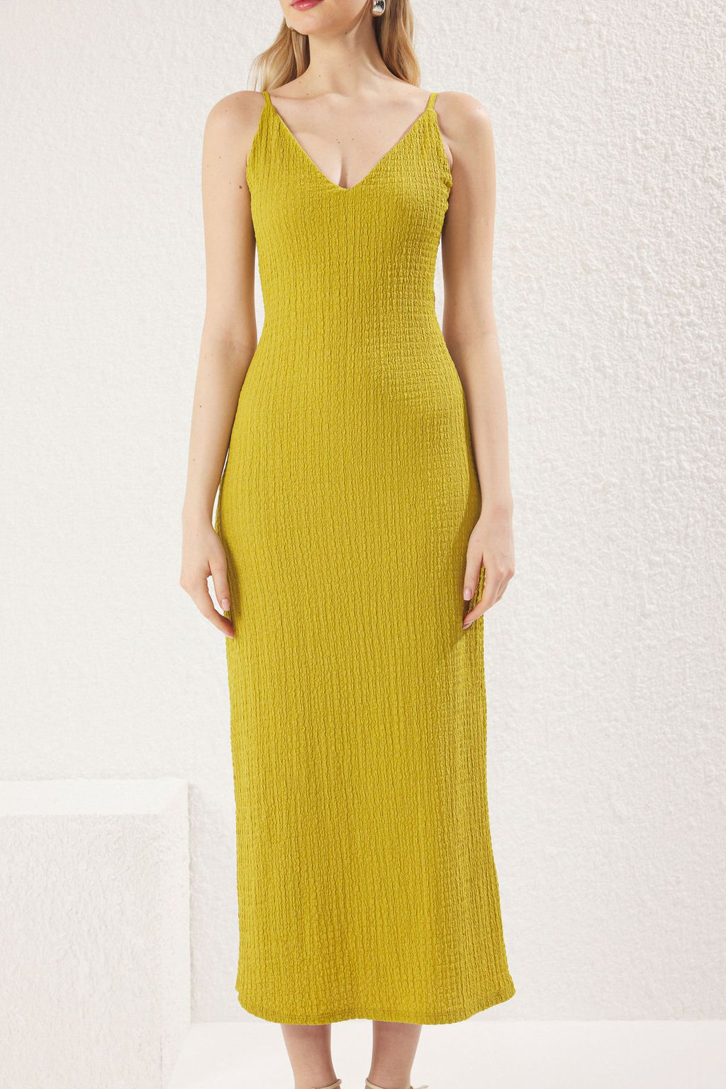 Yag Yesil Duz S?rt Dekolteli Ask?l? Maxi Esnek Orme Elbise TWOSS25EL00366 - Trendyolmilla фото 2