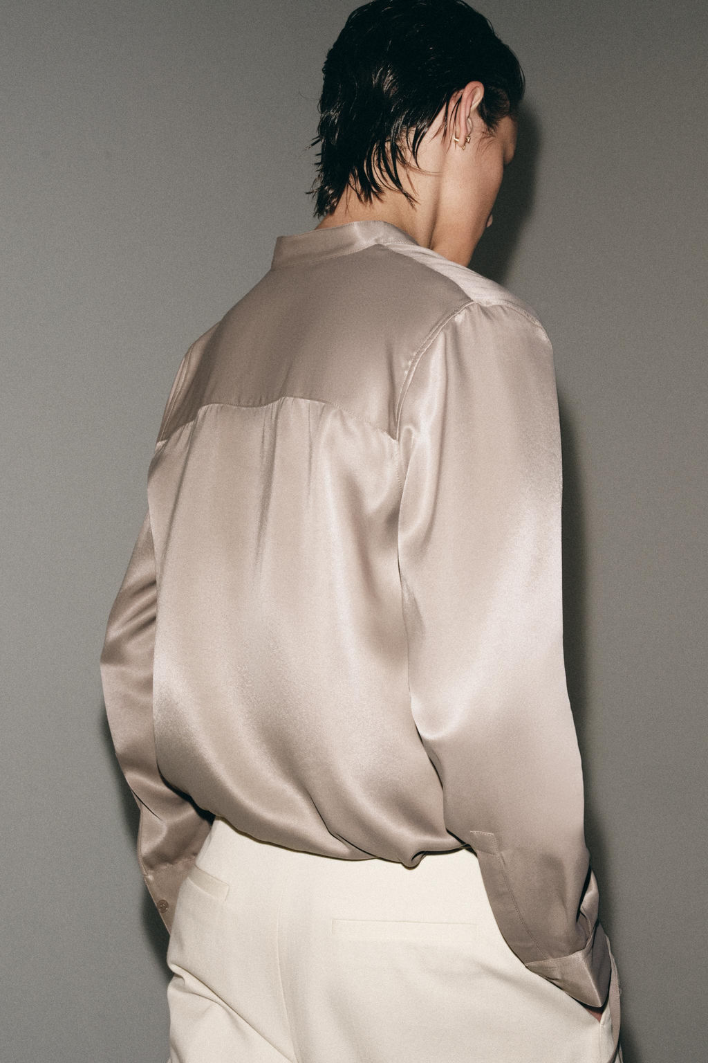 CAMISA SATINADA ZW COLLECTION / Vis?n claro - Zara фото 3