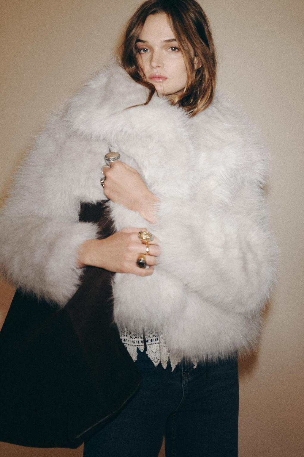 FAUX FUR JACKET ZW COLLECTION - Zara фото 3