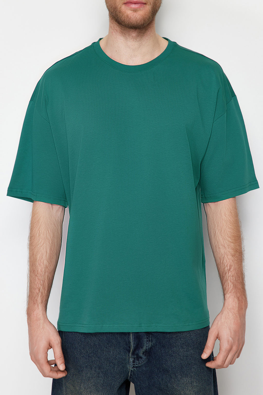 Zumrut Yesili Oversize/Genis Kesim Basic %100 Pamuklu Tok Kumas T-shirt TMNSS22TS0318