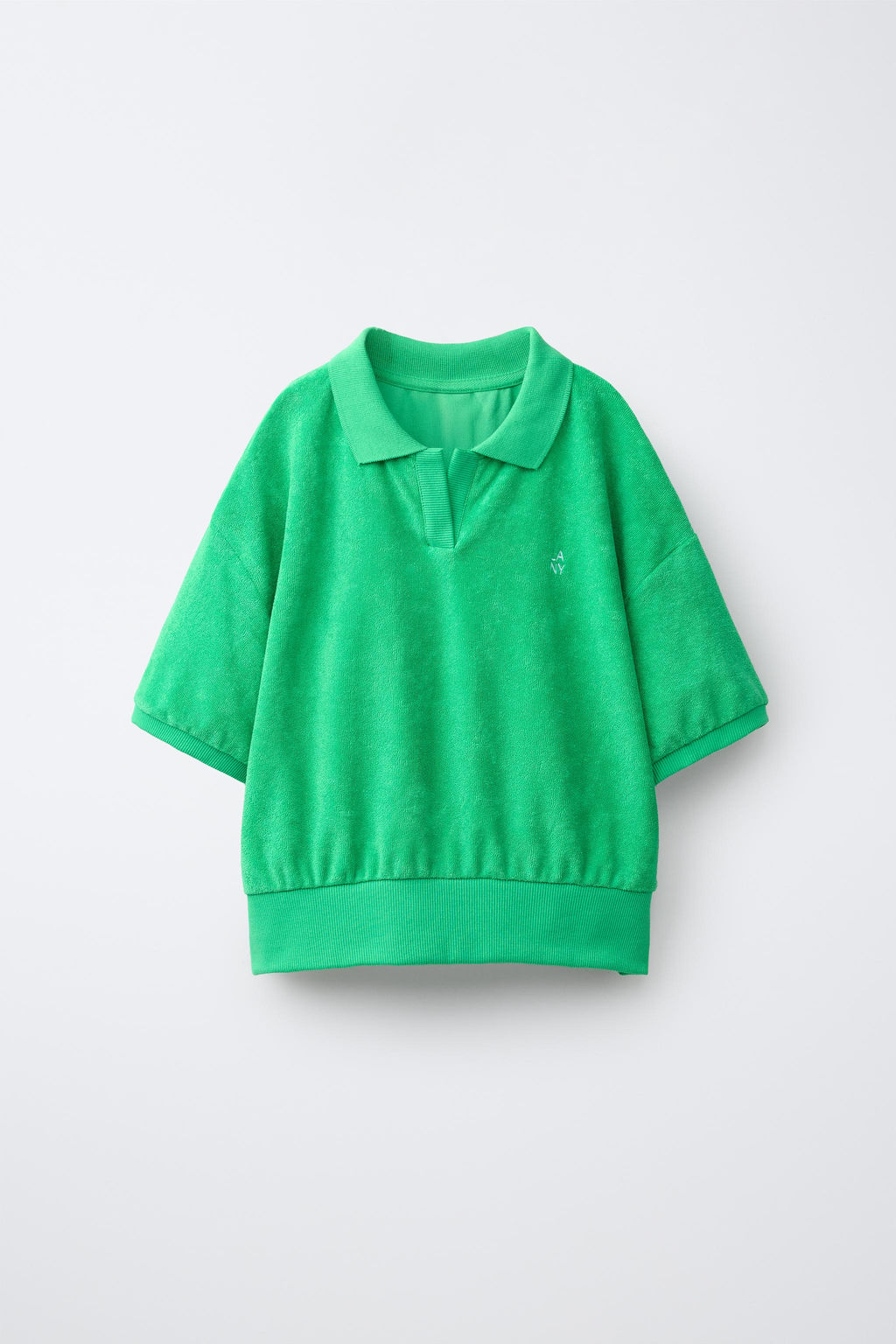 CONJUNTO POLO Y BERMUDA EFECTO TOALLA / Verde