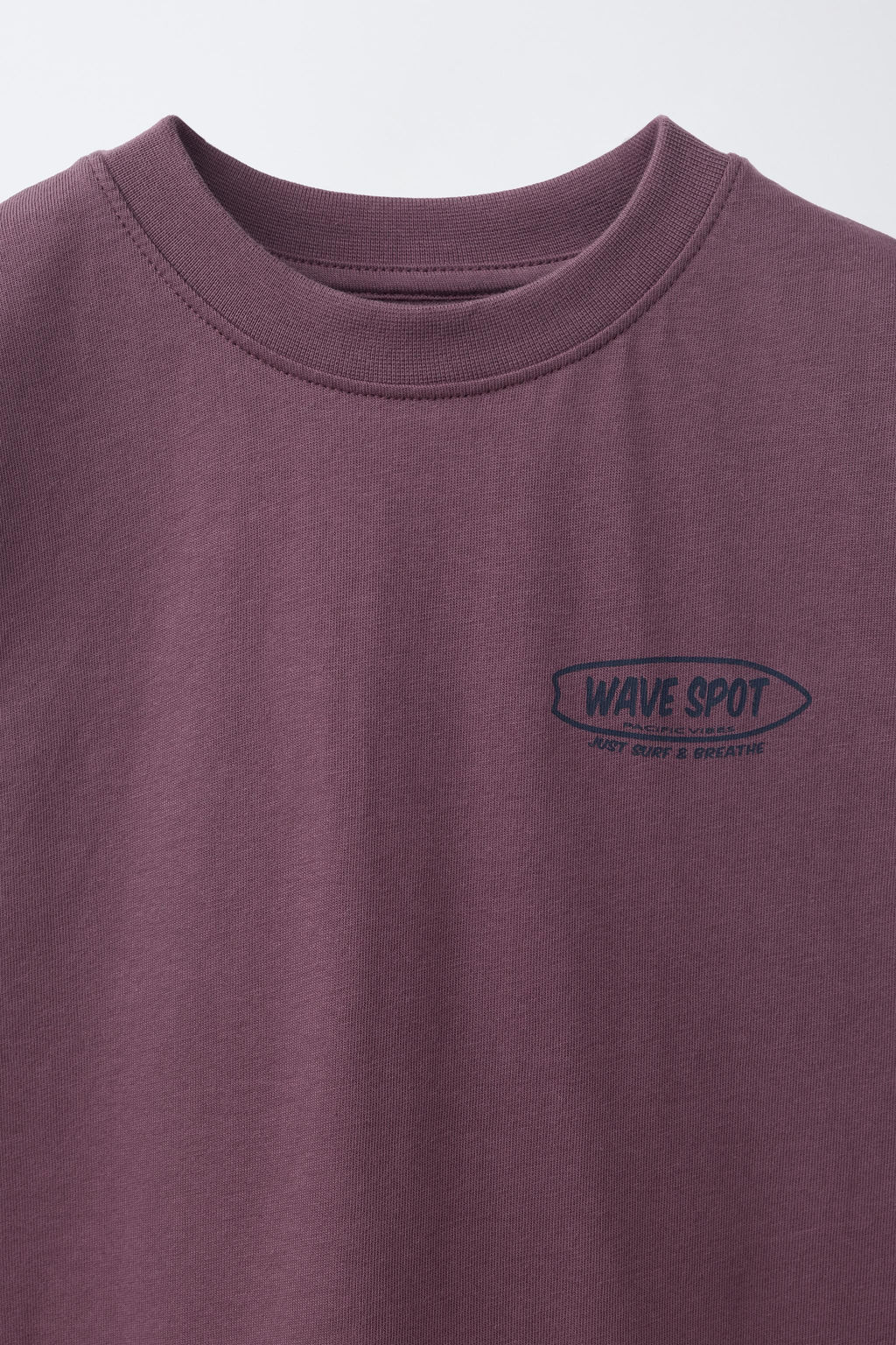 CONJUNTO JOGGING CAMISETA Y BERMUDA TEXTO / malva-sucio