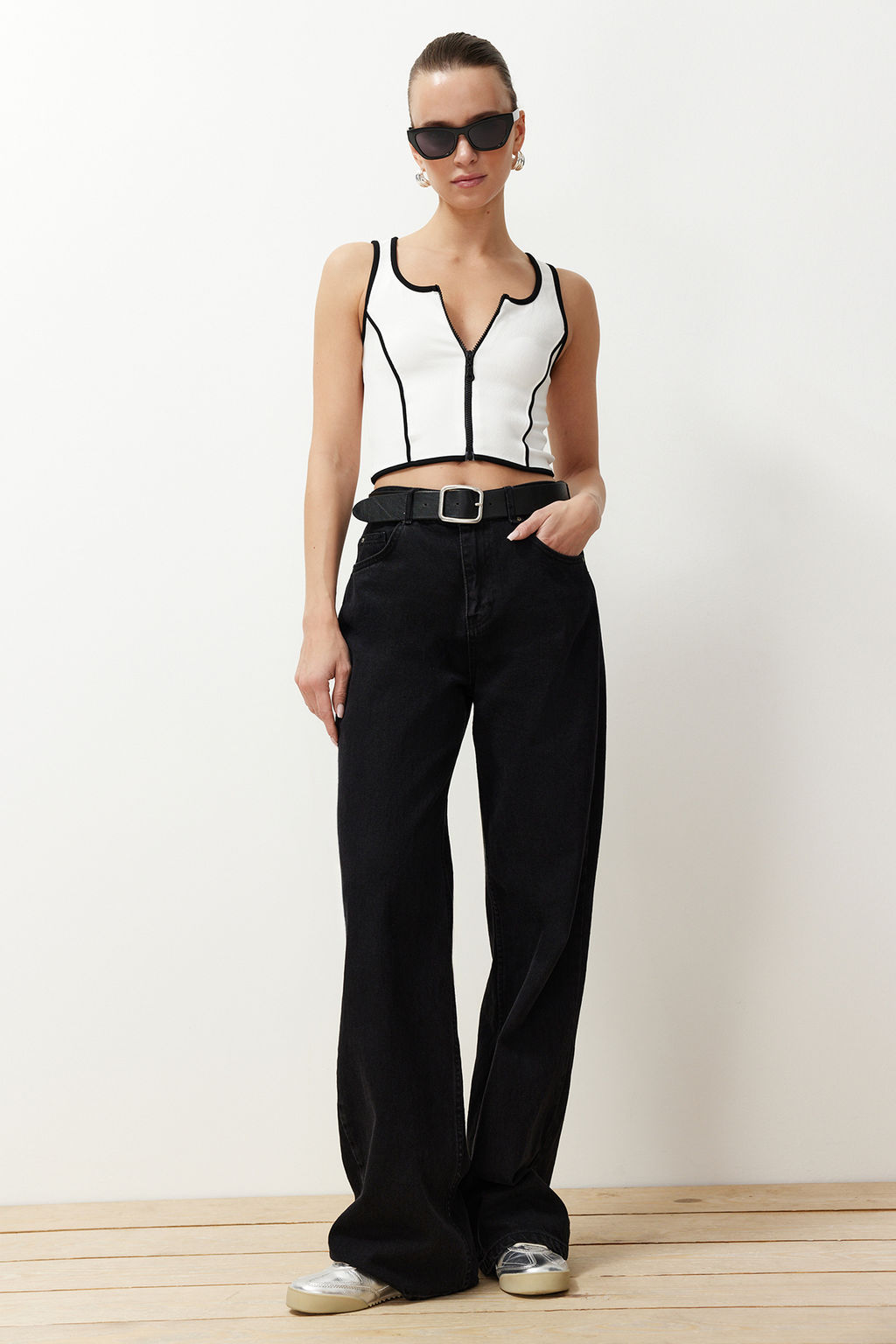 Beyaz Fermuarl? Fitilli Esnek Crop Orme Atlet TWOSS24AL00062 - Trendyolmilla фото 3