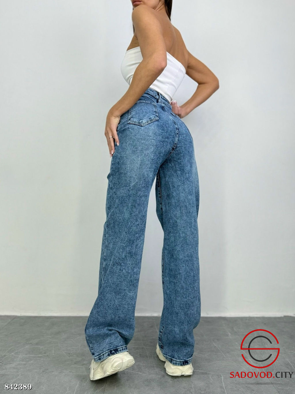 Джинсы стрейчевые женские