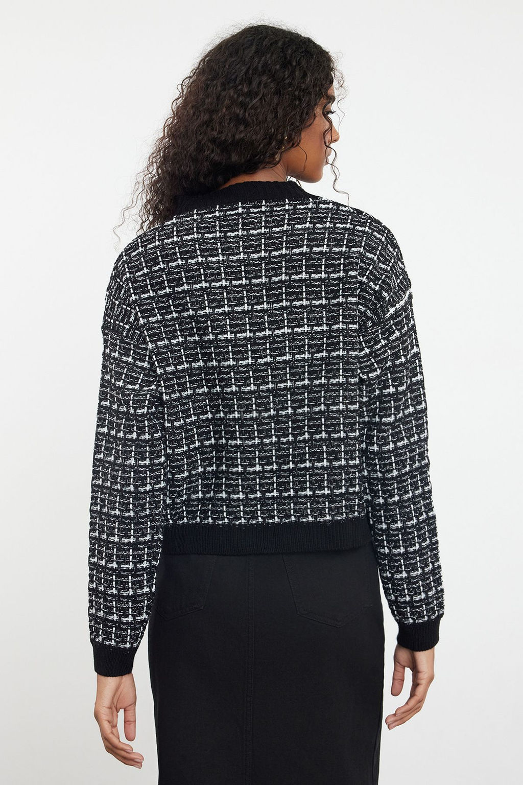 Siyah Tuvit Gorunumlu V Yaka Simli Triko H?rka TWOAW25HI00240