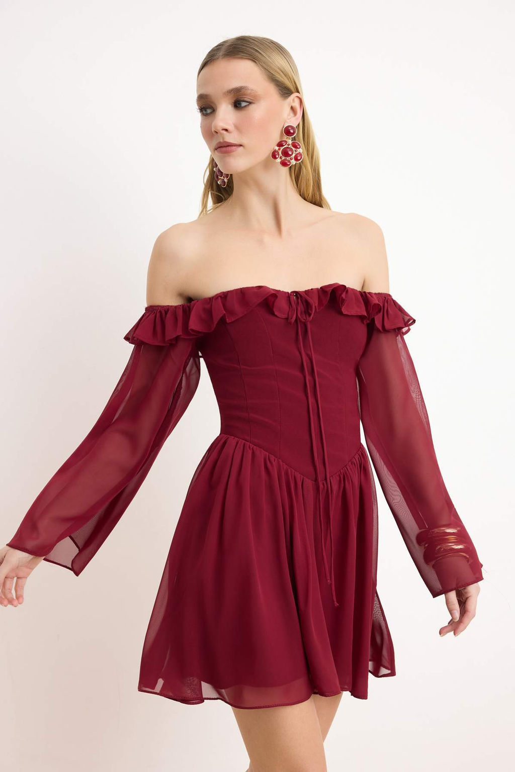 TRENDYOLMILLA Bridal Ekru A-Kesim Astarl? Volanl? Dokuma Sifon K?sa Dugun/Nikah S?k Abiye Elbise TPRSS23EL00096 фото 58