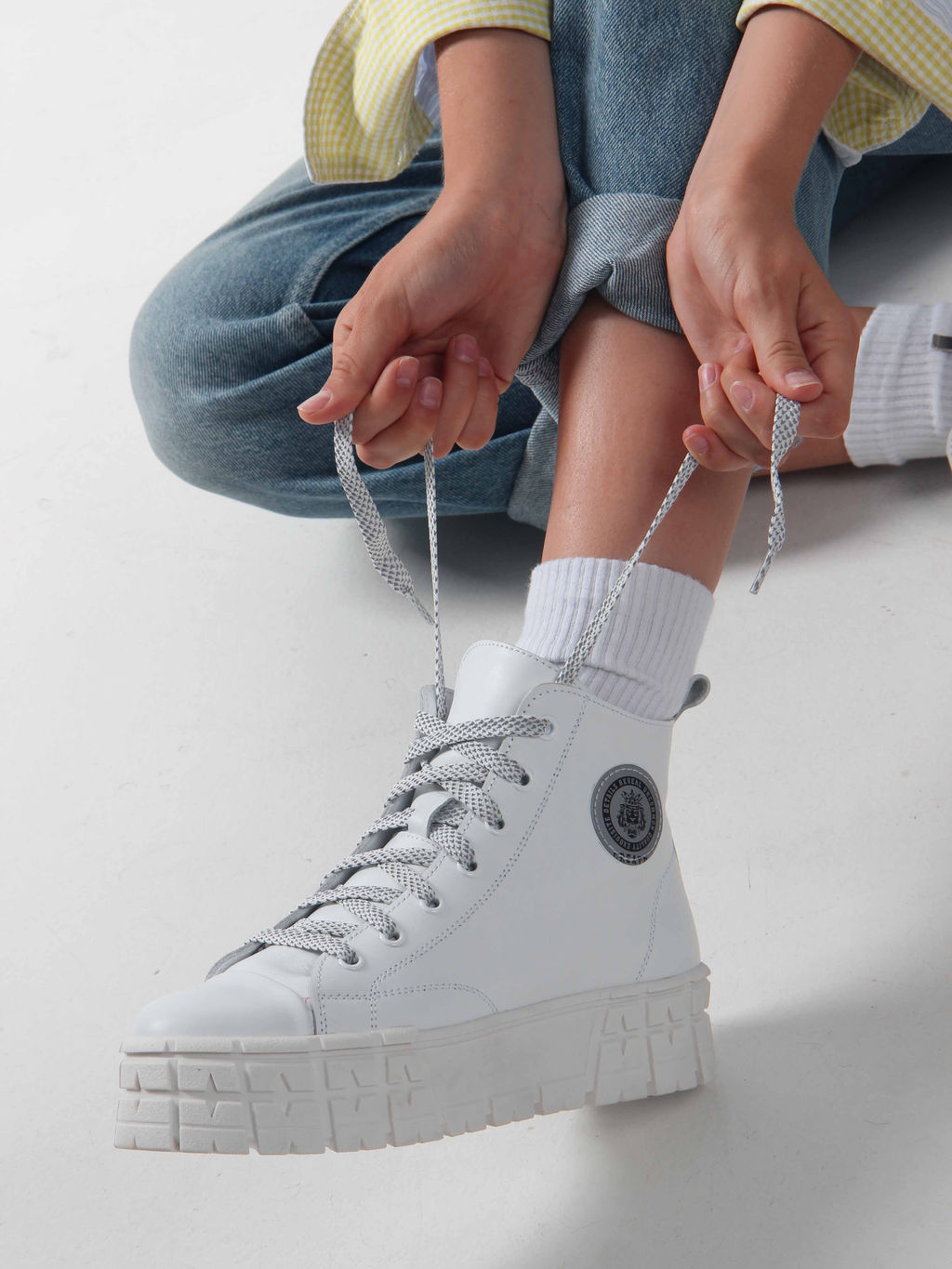 Ботинки 213.212131w. Белый/Байка