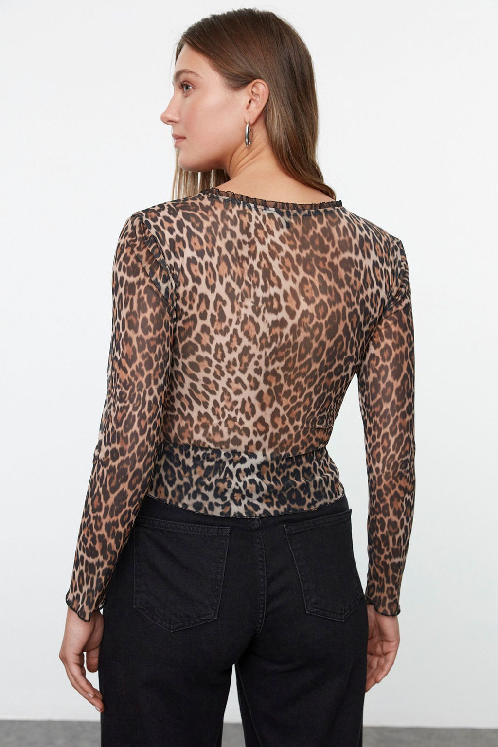 Cok Renkli Leopar Bask?l? Fiyonklu Fitted/Vucuda Oturan V Yaka Esnek Orme Bluz TWOAW25BZ00263 - Trendyolmilla фото 5