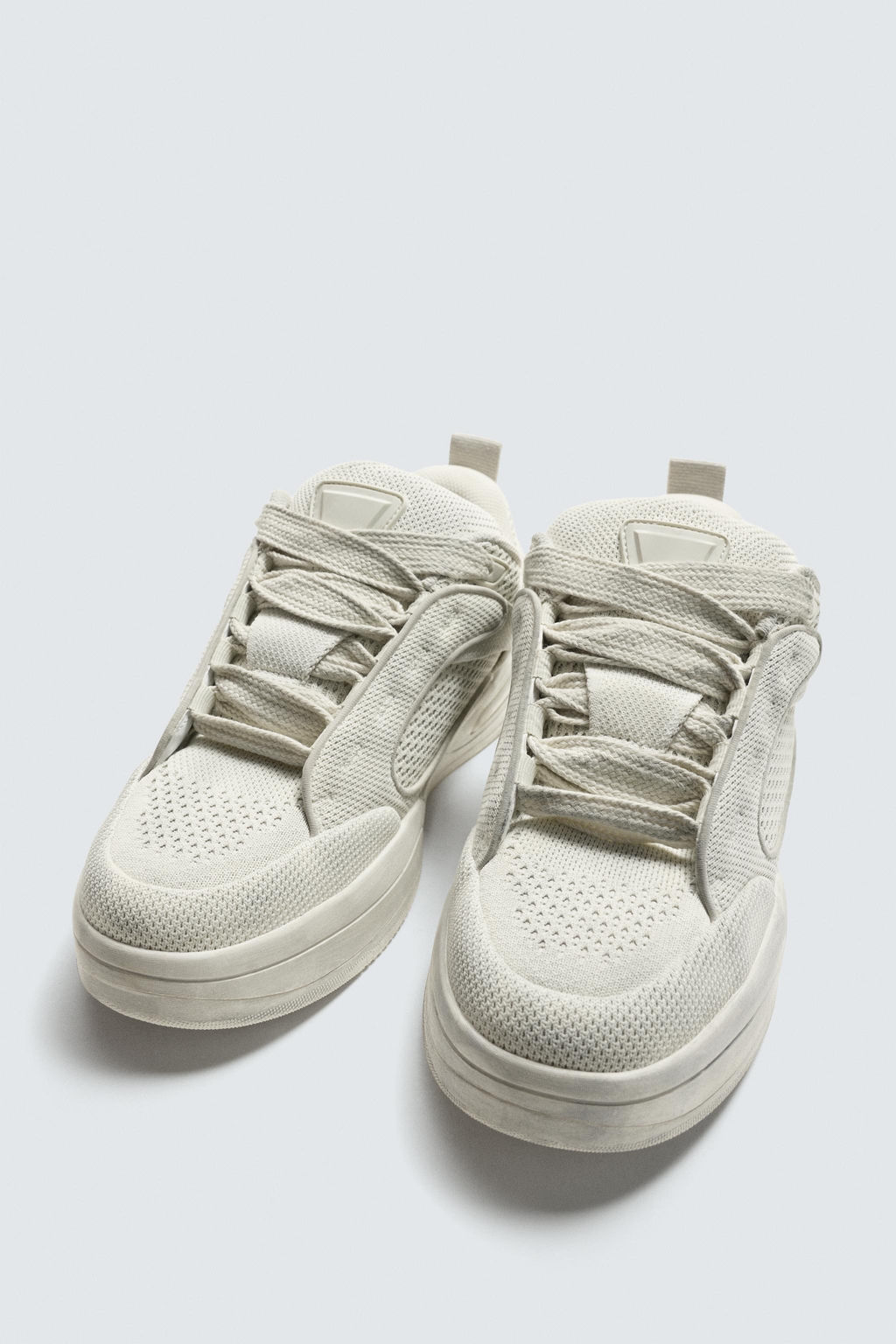 DISTRESSED CHUNKY TRAINERS - Zara фото 10