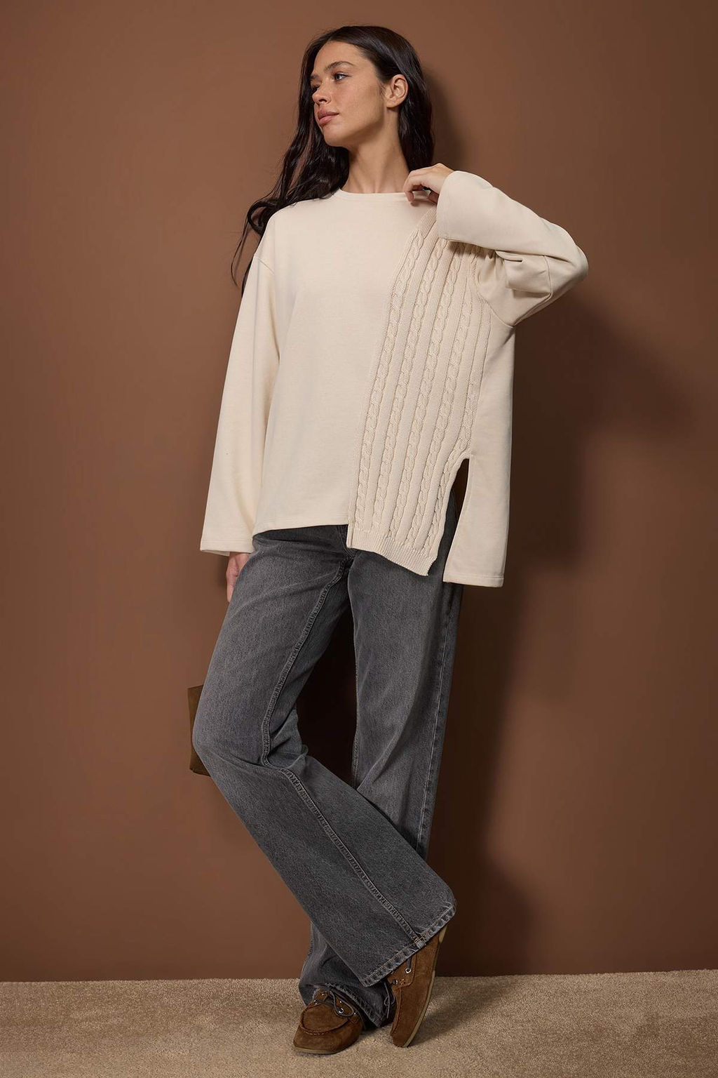 Tas Triko Detayl? Bisiklet Yaka Relaxed Orme Sweatshirt TWOAW26SW00076