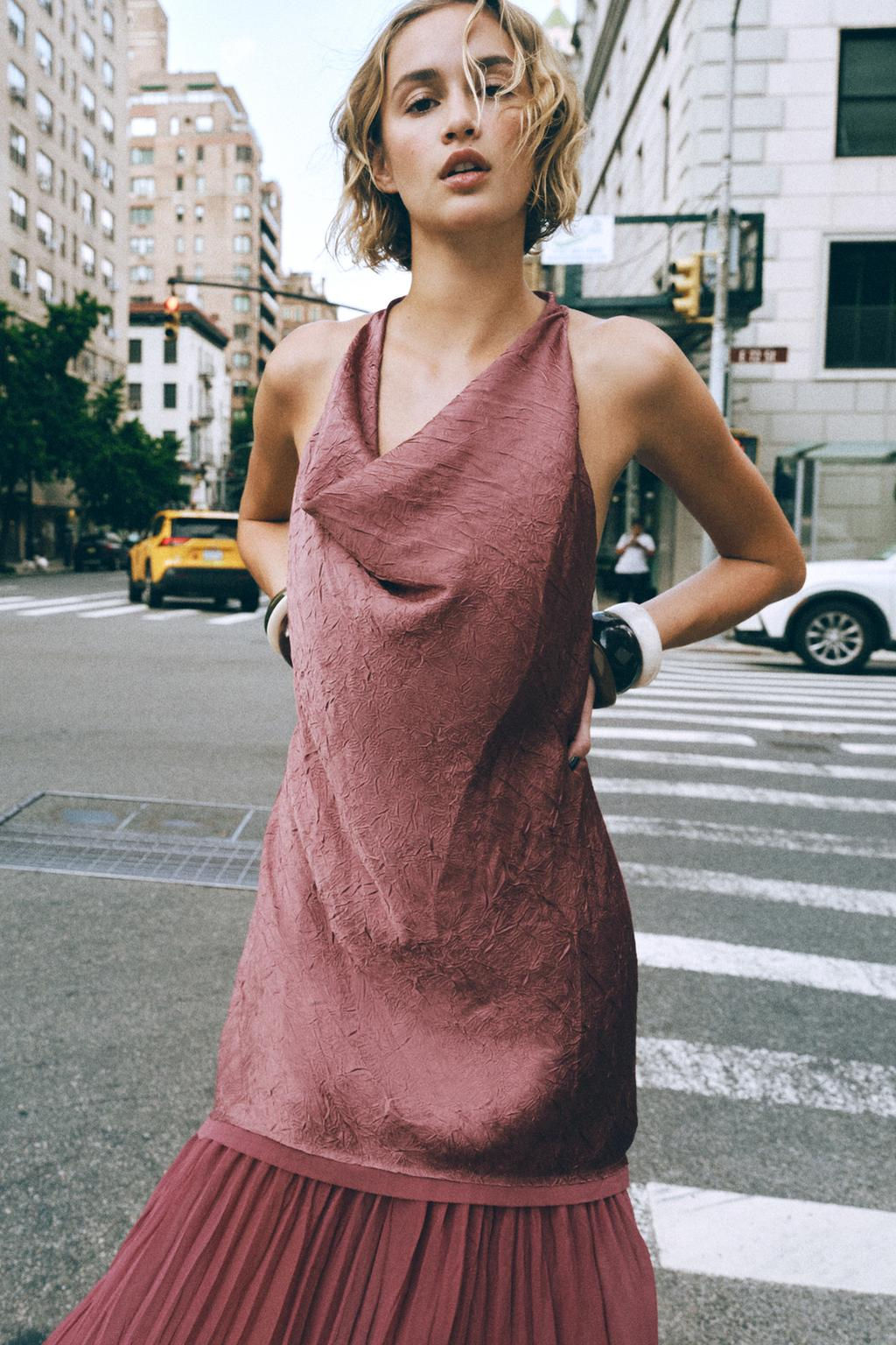 PLEATED CONTRAST MIDI DRESS - Zara фото 4