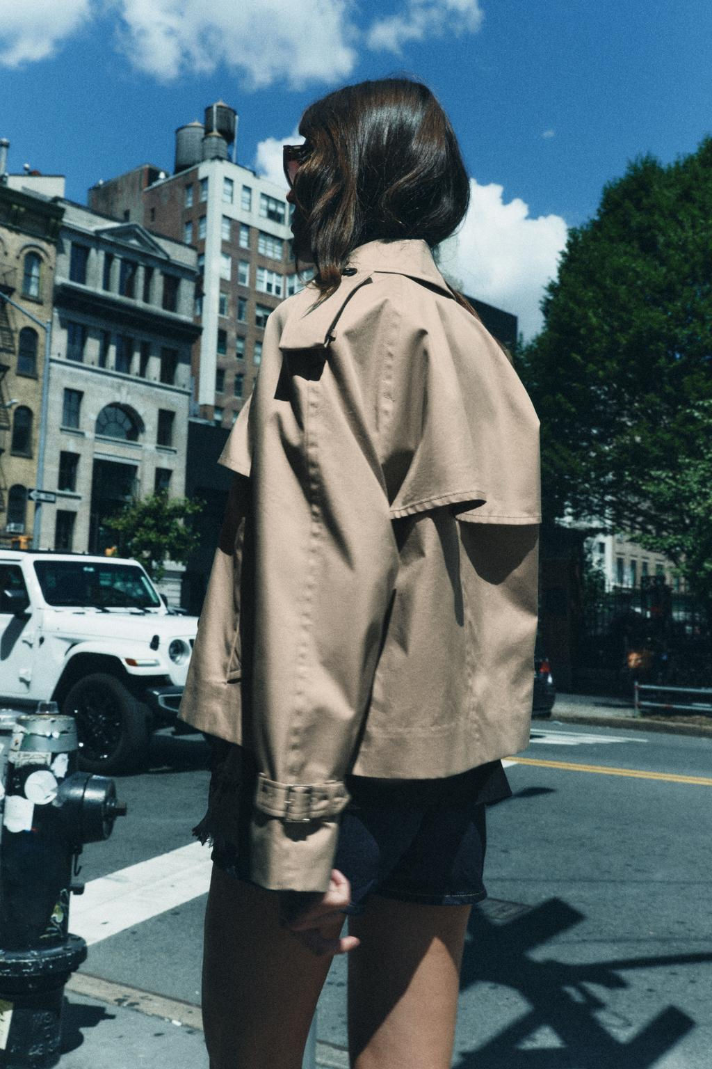 WATER-REPELLENT CROPPED TRENCH COAT ZW COLLECTION - Zara фото 4