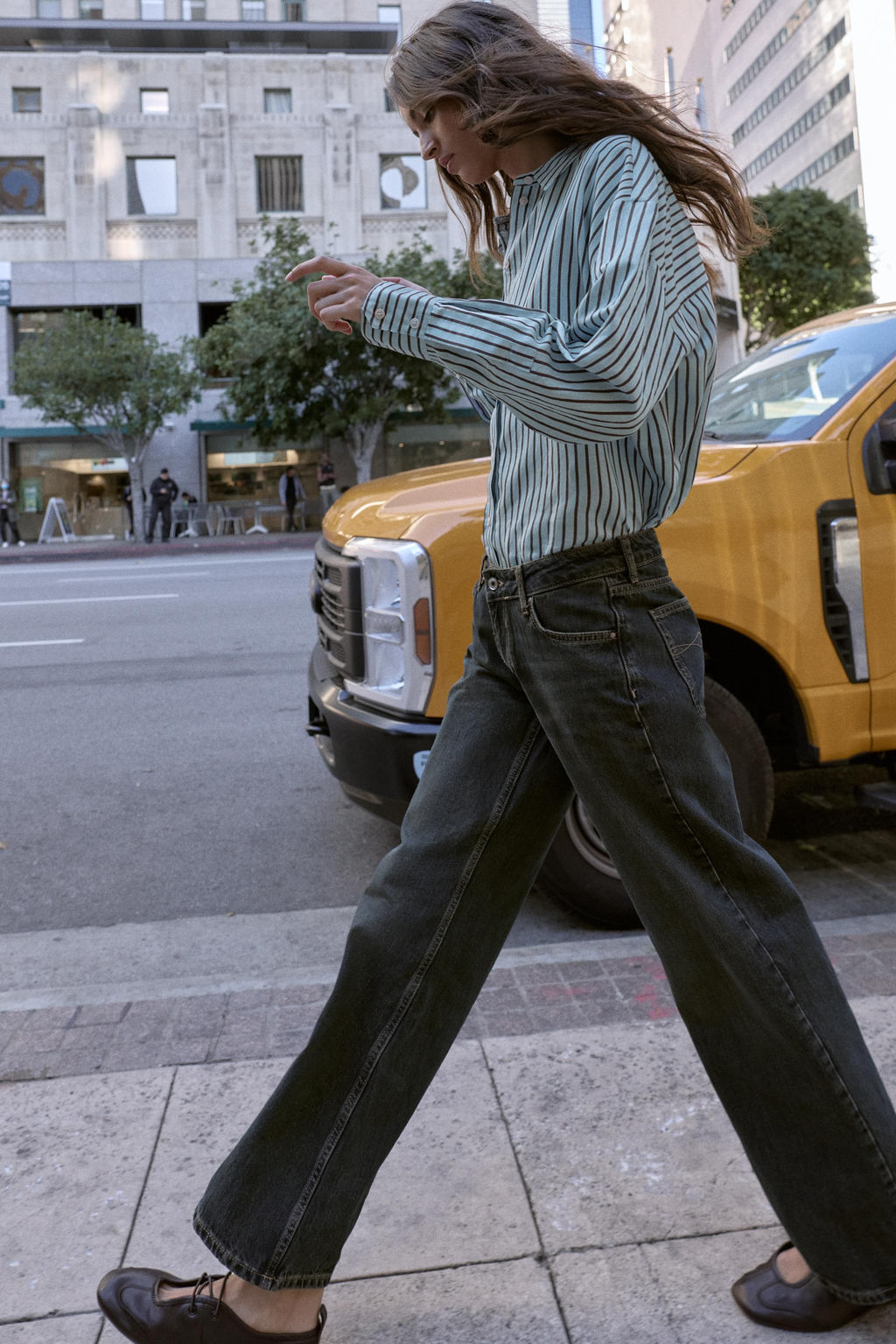 Z1975 WIDE-LEG LOW-RISE JEANS