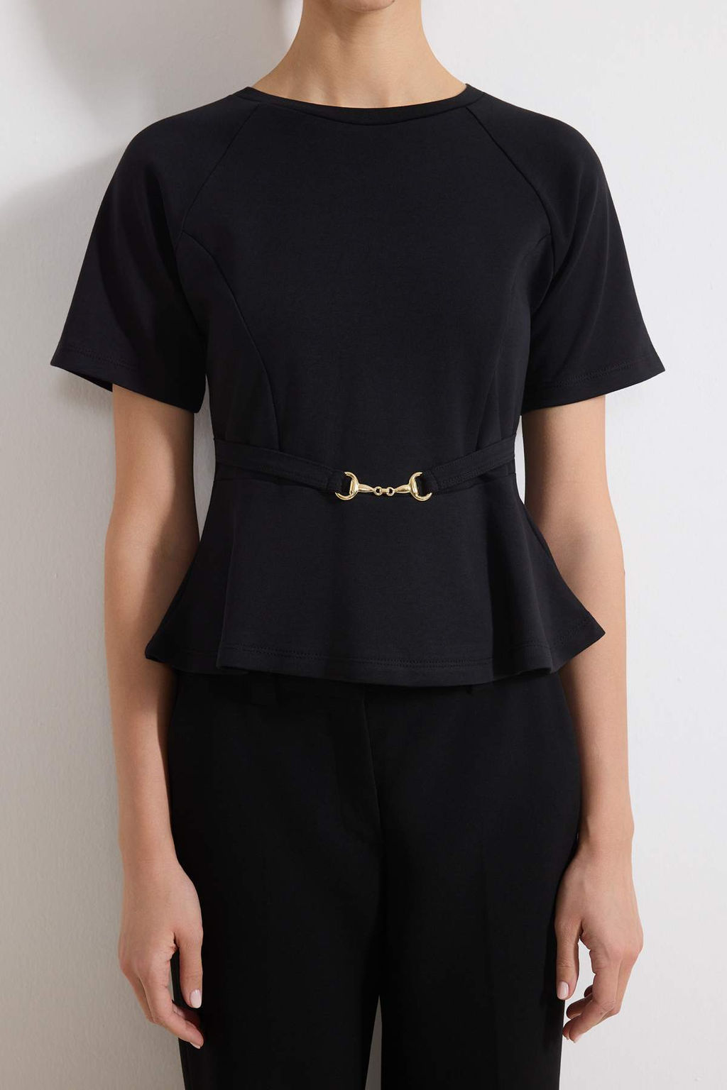 Sar? Peplum Reglan Kol K?sa Kollu Aksesuar Detayl? Interlok Orme Bluz TWOSS26BZ00242 - Trendyolmilla фото 7