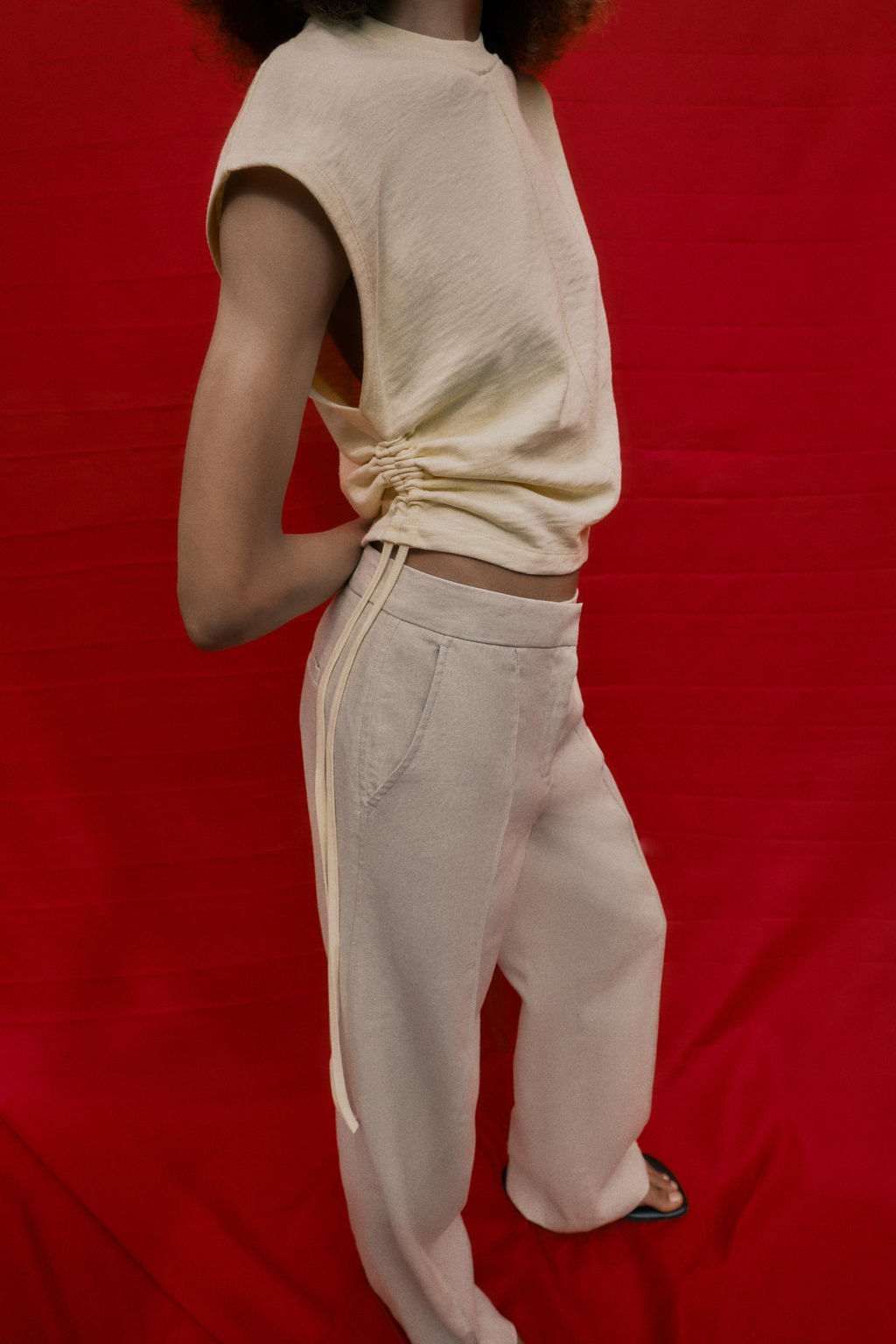 CAMISETA R?STICA FRUNCES / Mantequilla - Zara фото 5
