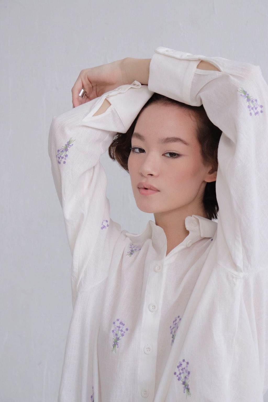 11307 Рубашка хлопковая белая с вышивкой - Martichelli фото 6