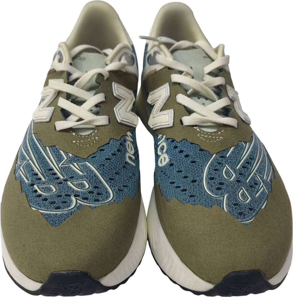 Кроссовки взрослые