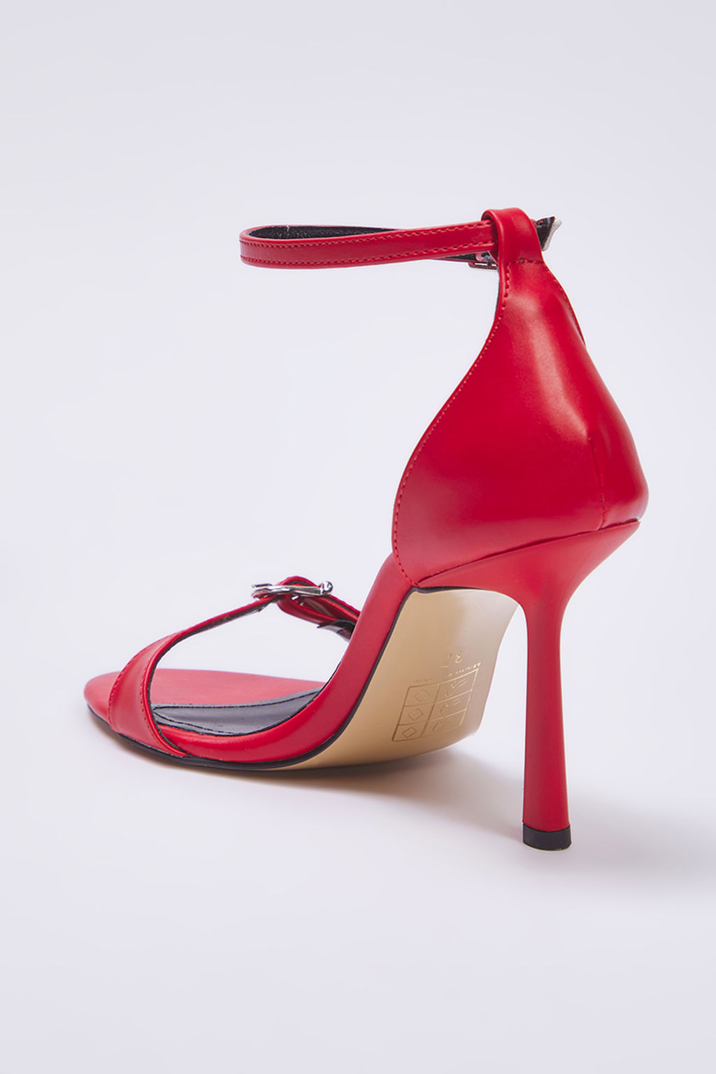 K?rm?z? Tokal? Ince Topuklu Kad?n Klasik Topuklu Ayakkab? TAKSS25TO00019