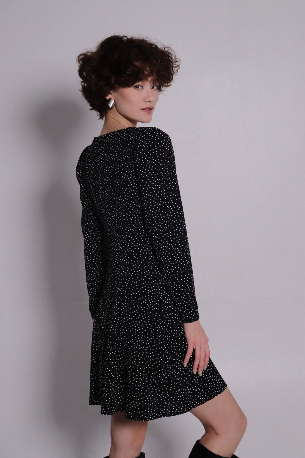 Платье с вырезом каре чёрное в горошек - Martichelli фото 17