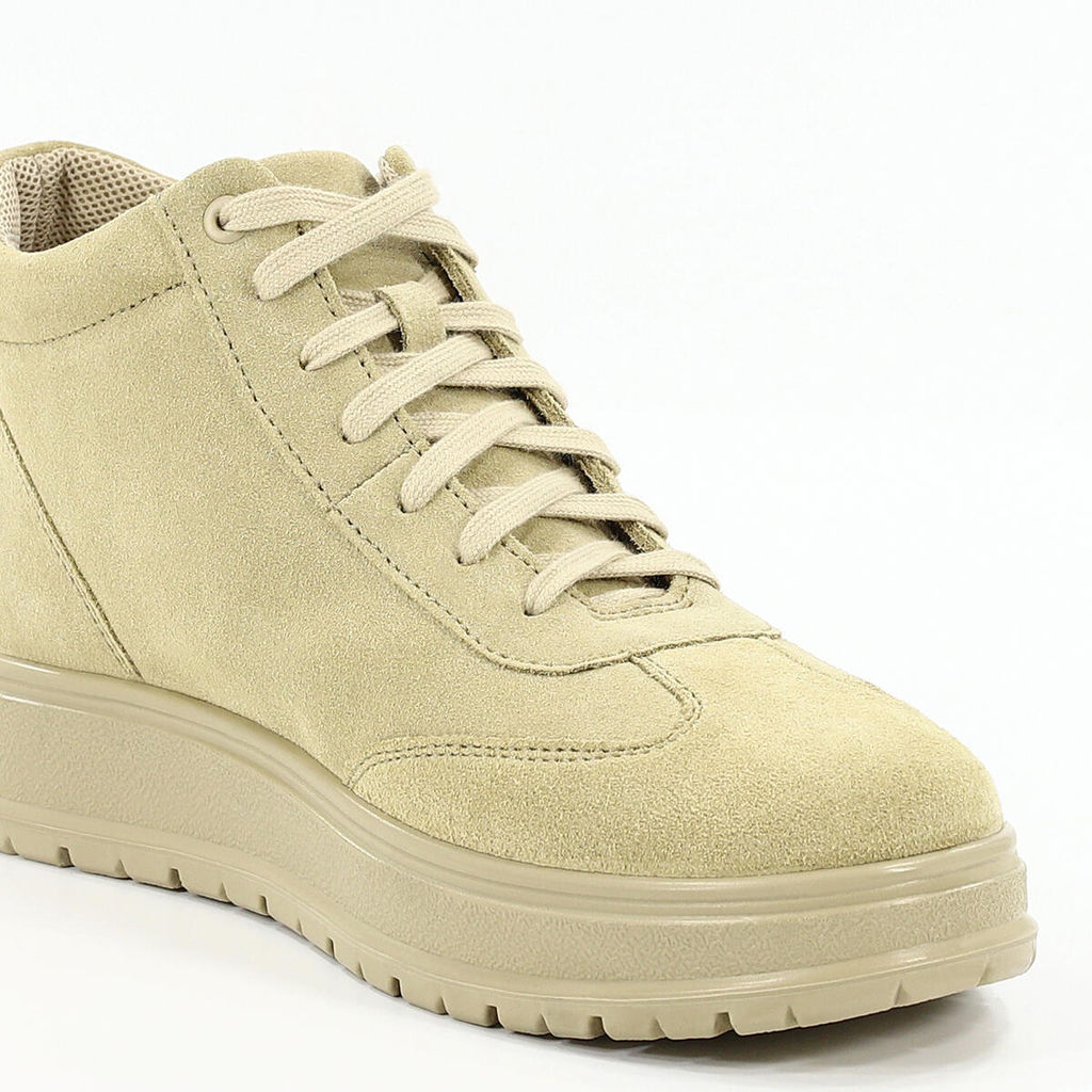 Ботинки женские