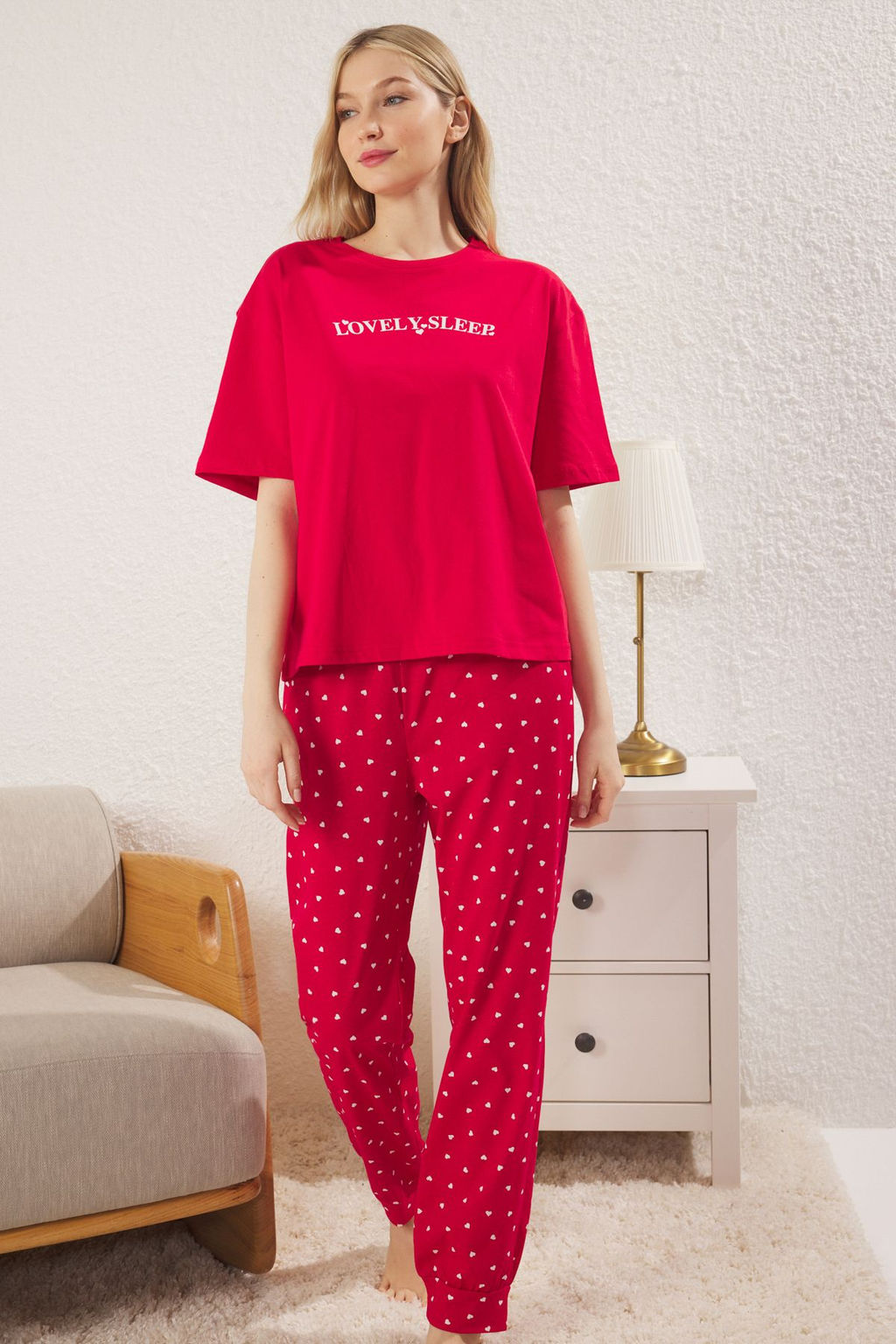 Trendyolmilla Kad?n Couple/Cift K?rm?z? Pamuklu Kalpli Sloganl? Orme Pijama Tak?m? THMSS25PT00283  фото 2