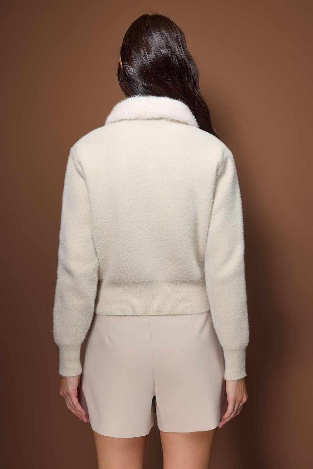 Ekru Yumusak Dokulu Yakas? Kurklu Triko H?rka TWOAW26HI00294 - Trendyolmilla фото 4