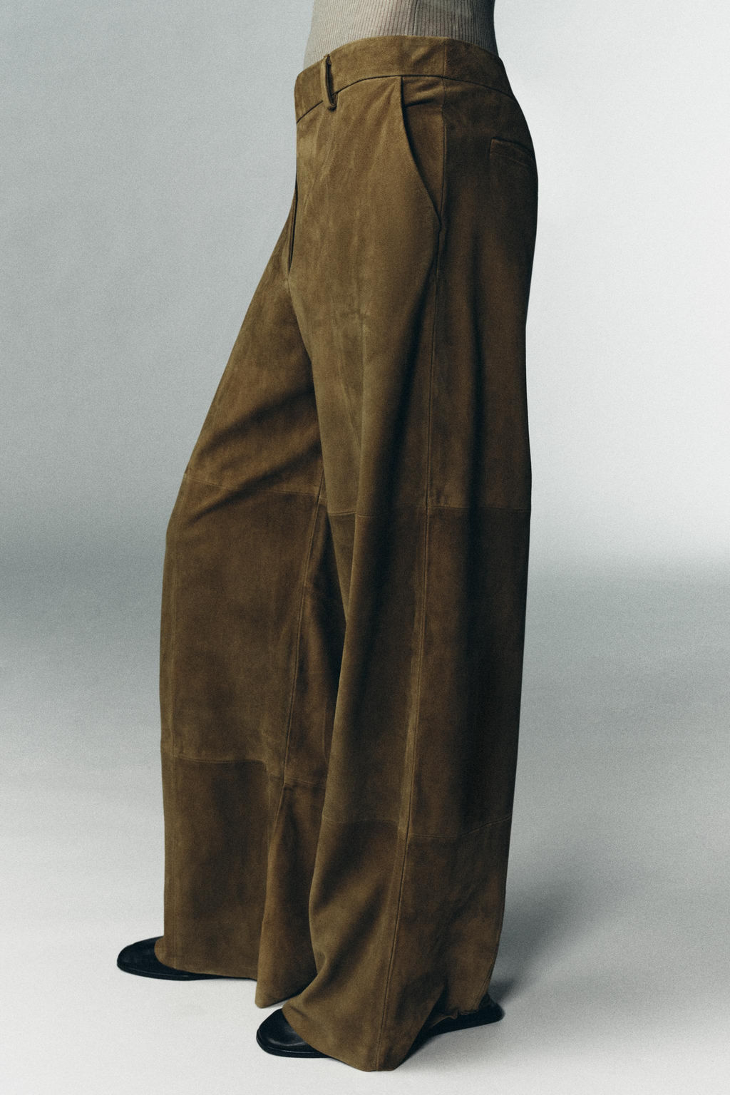 100% SUEDE LEATHER TROUSERS LIMITED EDITION - Zara фото 2