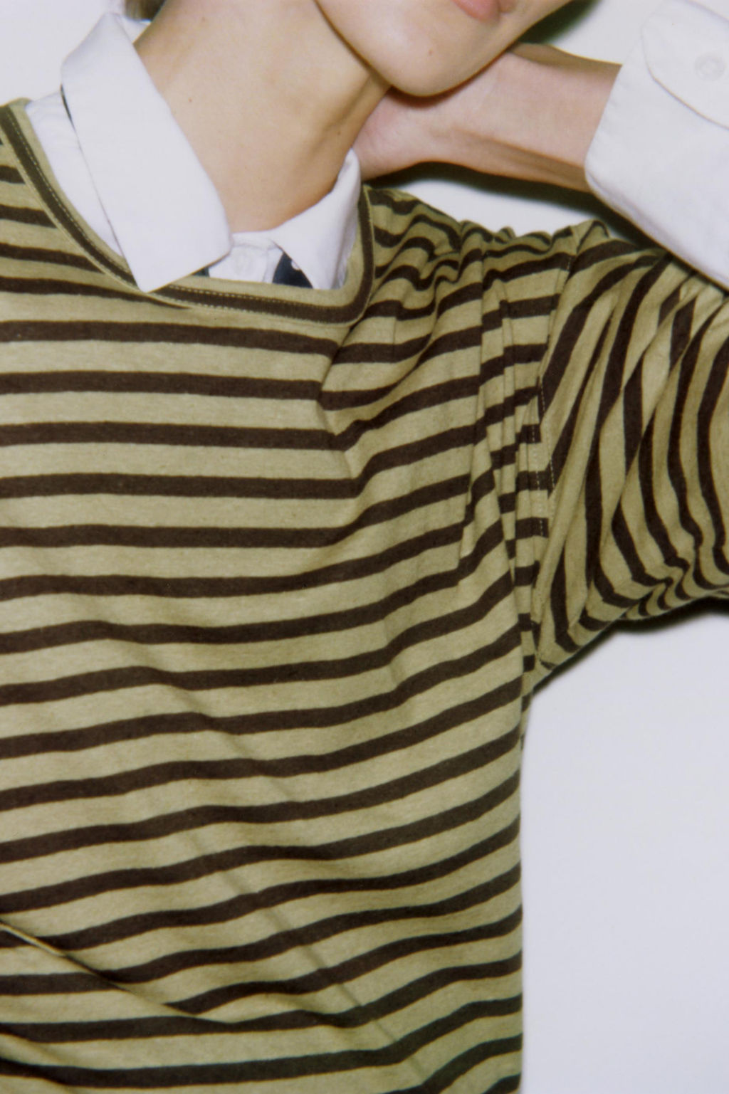STRIPED COTTON AND LINEN T-SHIRT - Zara фото 15