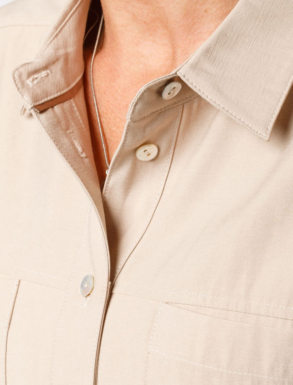 Блузка из плотного лиоцелла