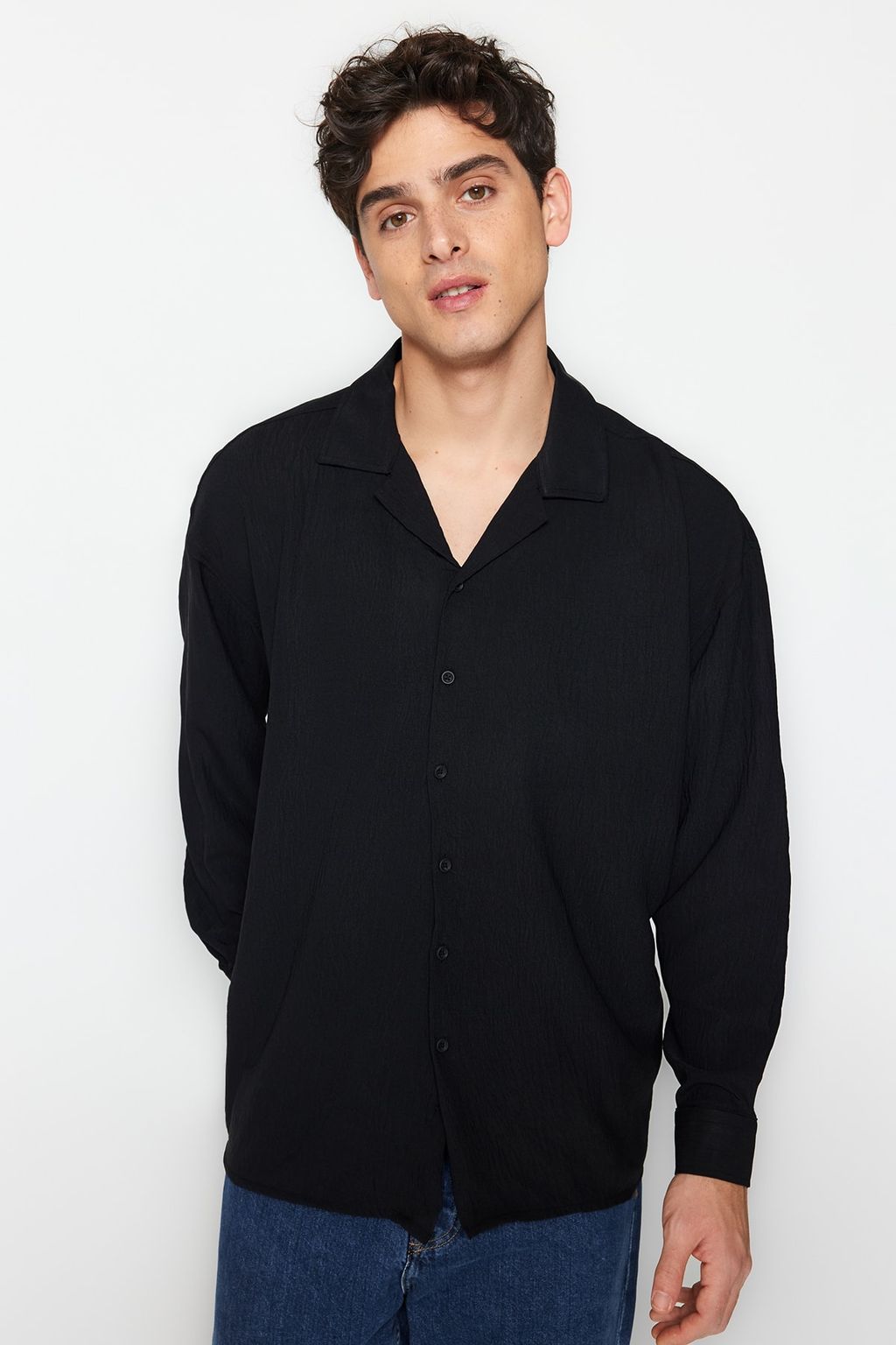 TRENDYOL MAN Beyaz Oversize Fit Apas Yaka Yazl?k Keten Gorunumlu Gomlek TMNSS23GO00053 - Trendyolmilla фото 10