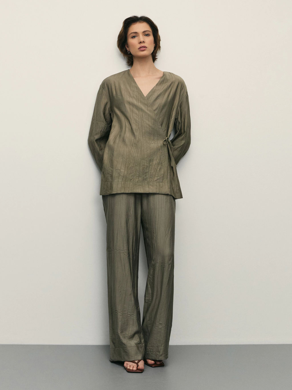 Кимоно из фактурной ткани / Zarina  фото 2