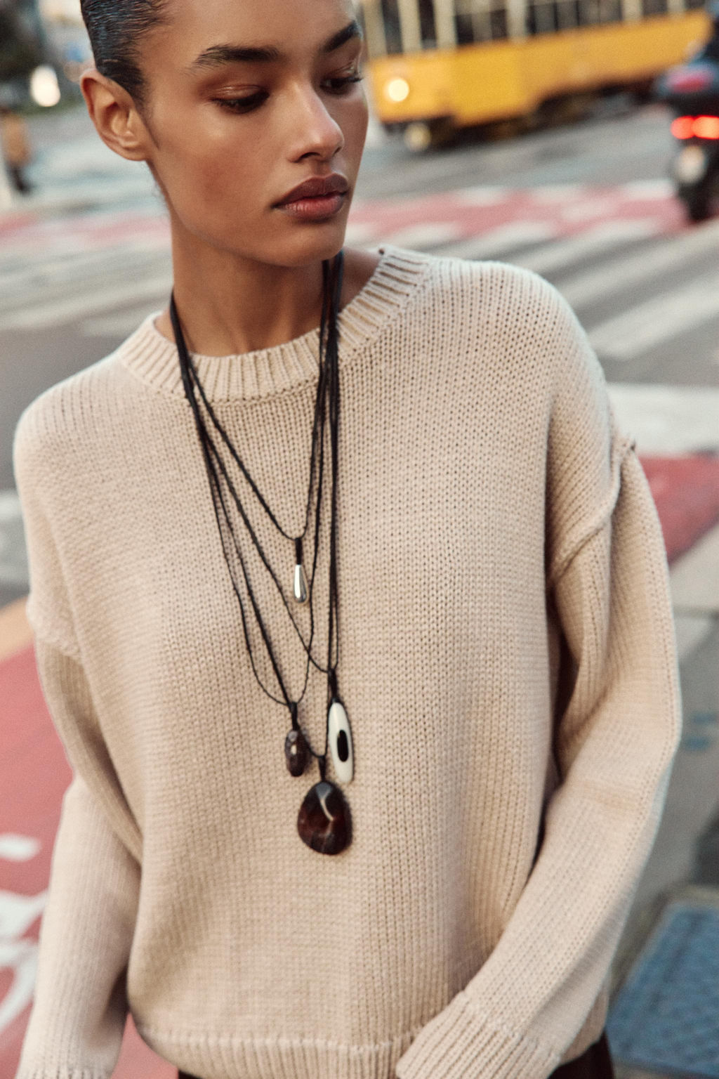 PACK 4 COLLARES PIEL PIEDRAS / Marr?n