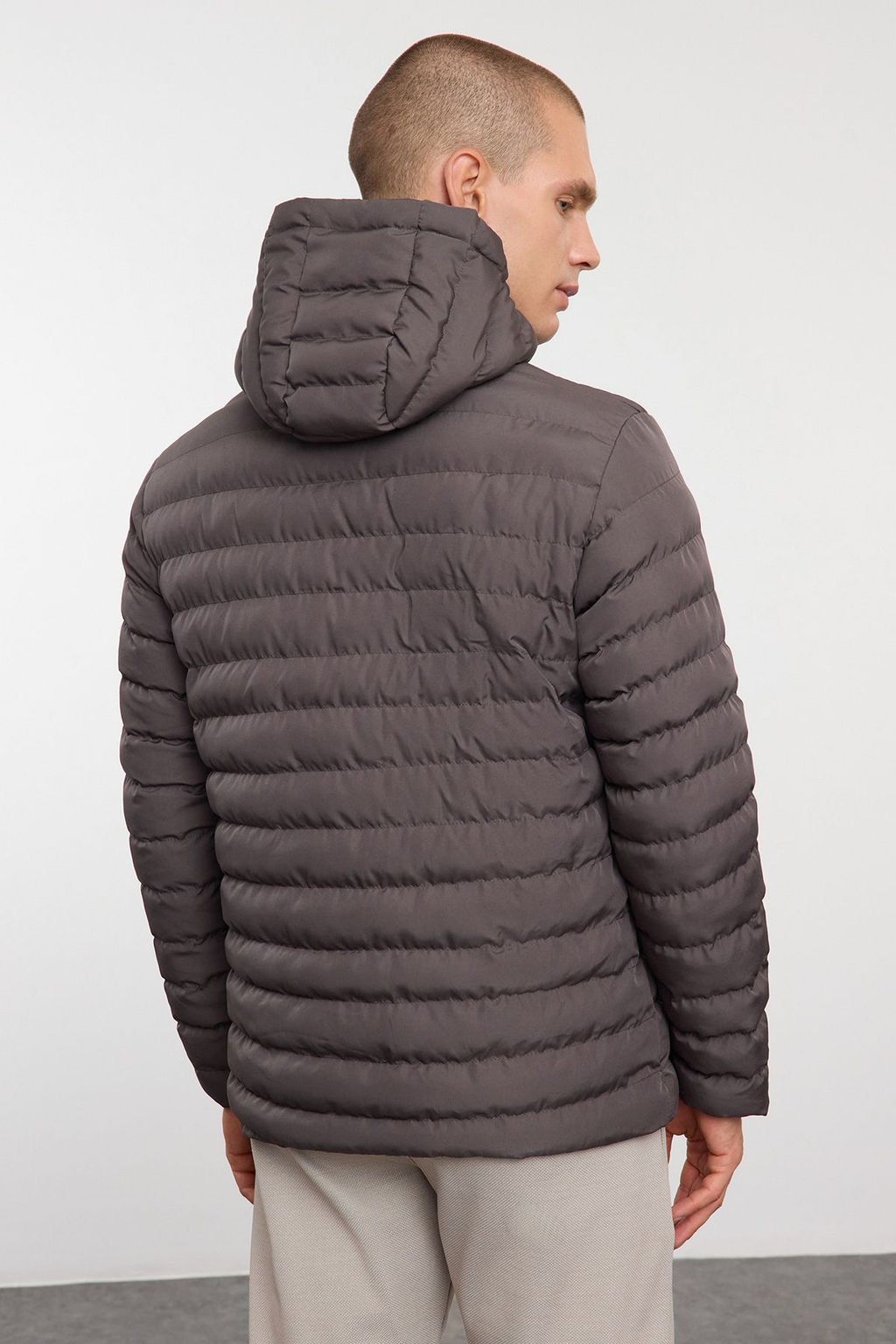 TRENDYOL MAN Antrasit Regular Fit Kapusonlu K?sl?k Mont TMNAW25MO00028 - Trendyolmilla фото 14