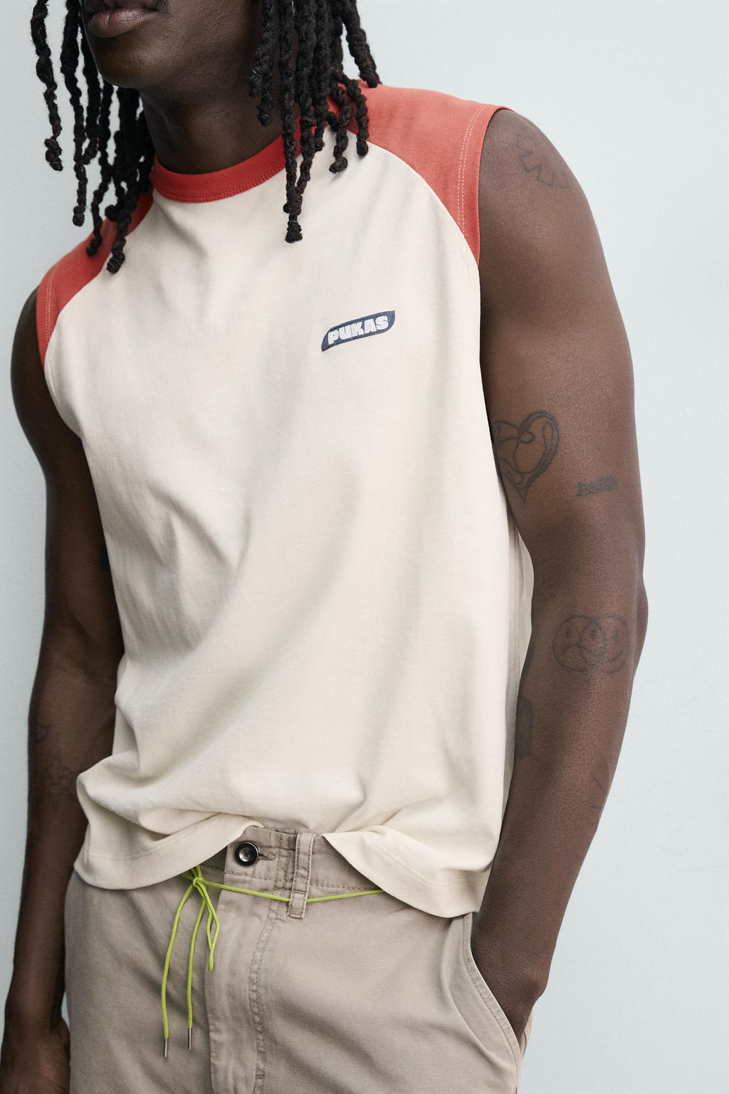 CAMISETA TANK COLOR BLOCK PUKAS SURF X ZARA / Blanco / Rojo