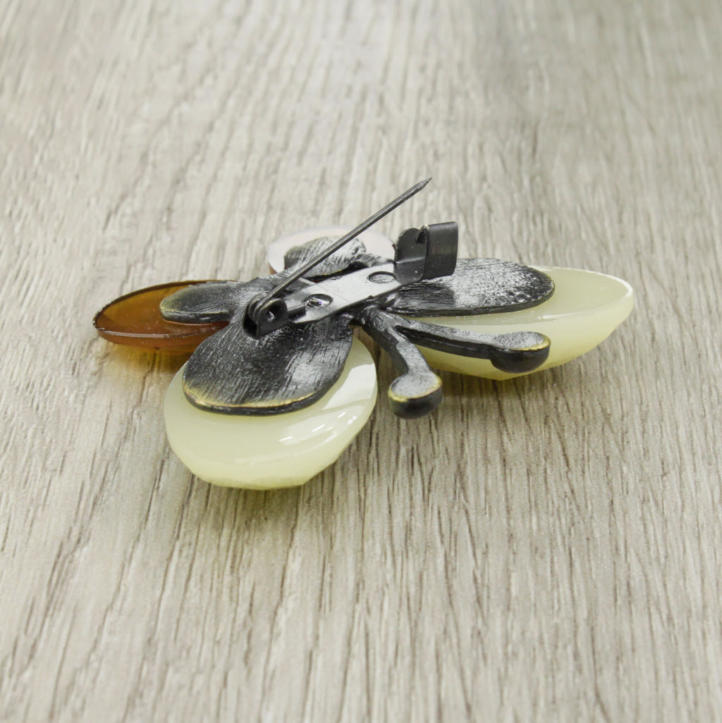 Брошь бежево-коричневая "Мотылек"